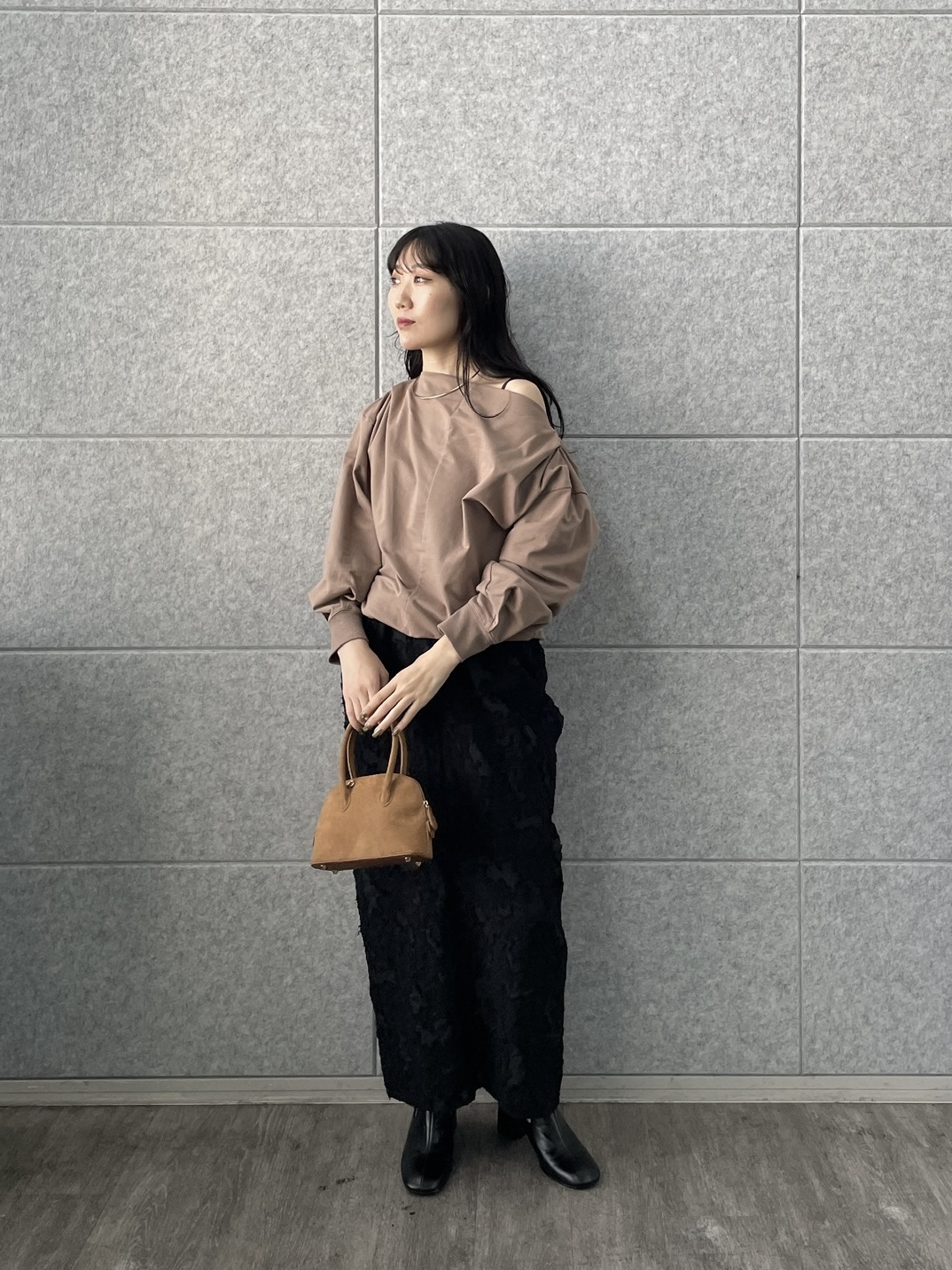 rinaさんの「INDIVI｜裏毛オフショルカットソー」を使ったコーディネート