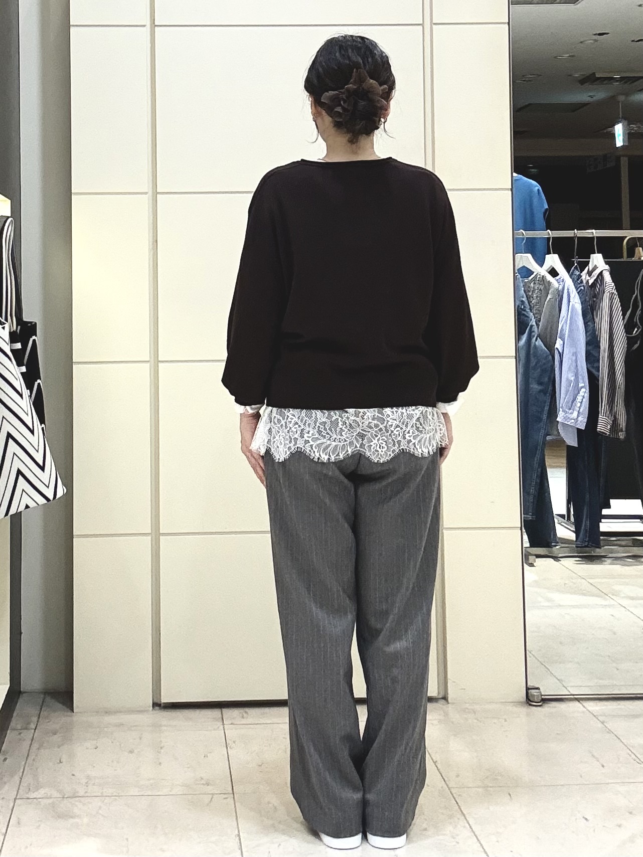mori.さんの「UNTITLED｜【大人の抜け感/8色展開】ボリュームスリーブニットプルオーバー」を使ったコーディネート