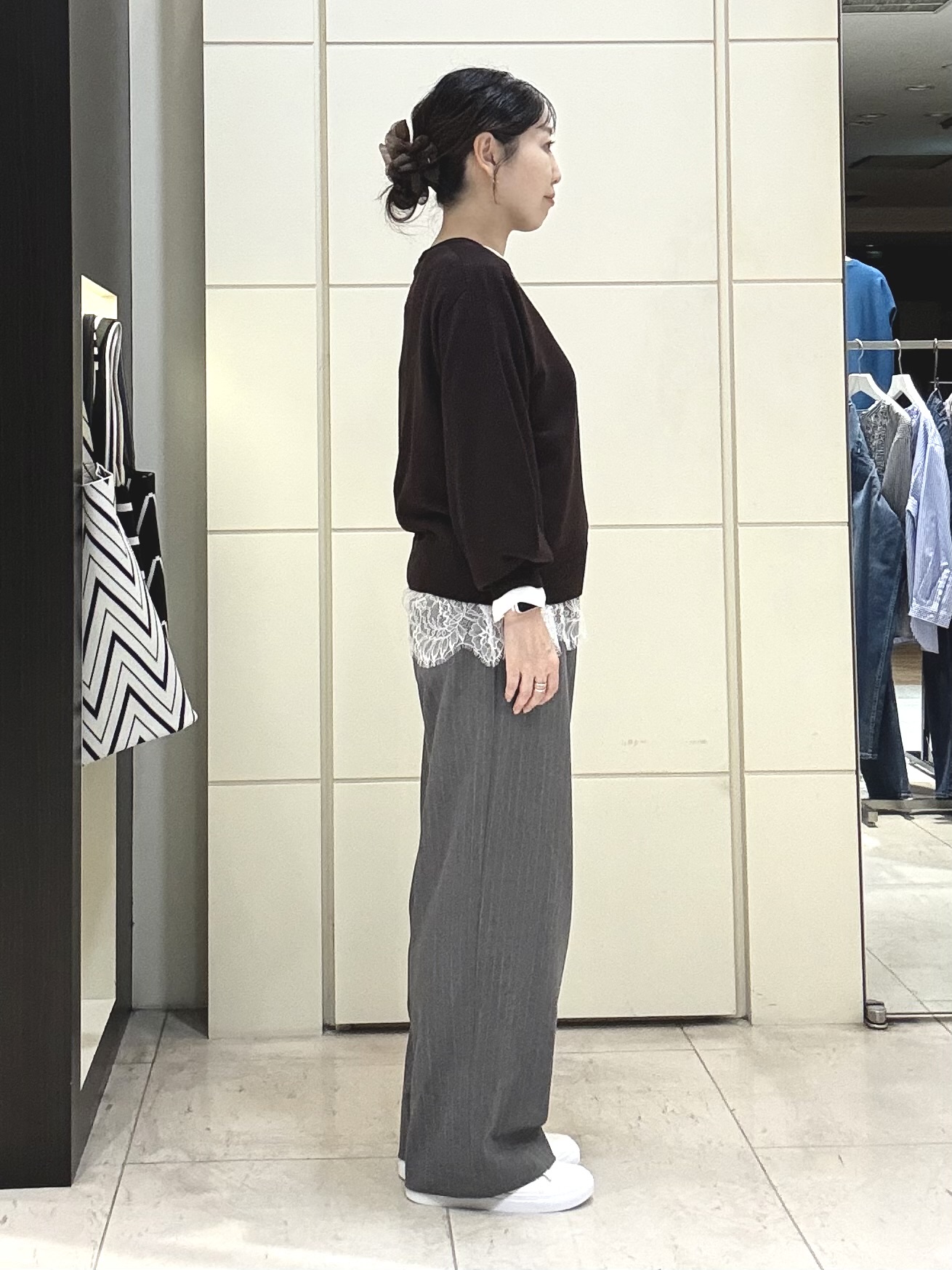 mori.さんの「UNTITLED｜【大人の抜け感/8色展開】ボリュームスリーブニットプルオーバー」を使ったコーディネート
