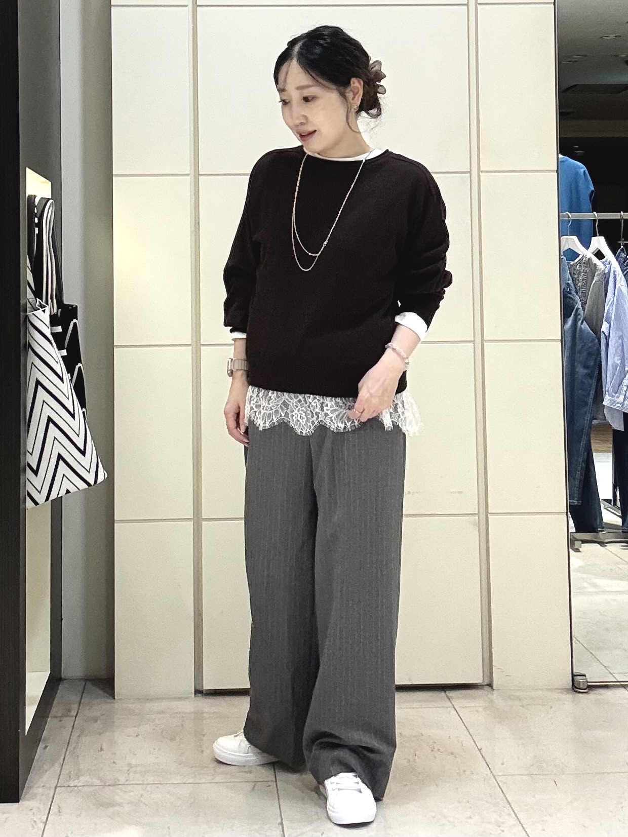 mori.さんの「UNTITLED｜【大人の抜け感/8色展開】ボリュームスリーブニットプルオーバー」を使ったコーディネート