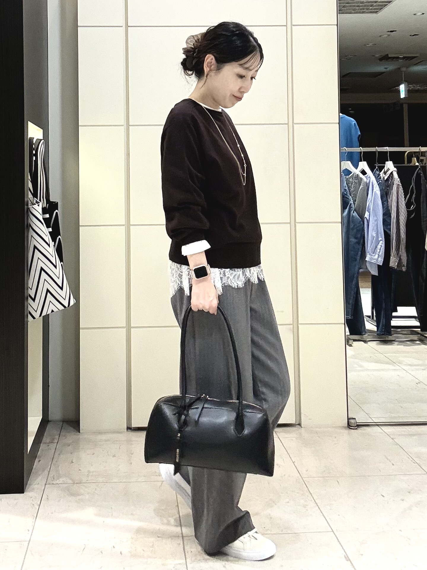 mori.さんの「UNTITLED｜【大人の抜け感/8色展開】ボリュームスリーブニットプルオーバー」を使ったコーディネート