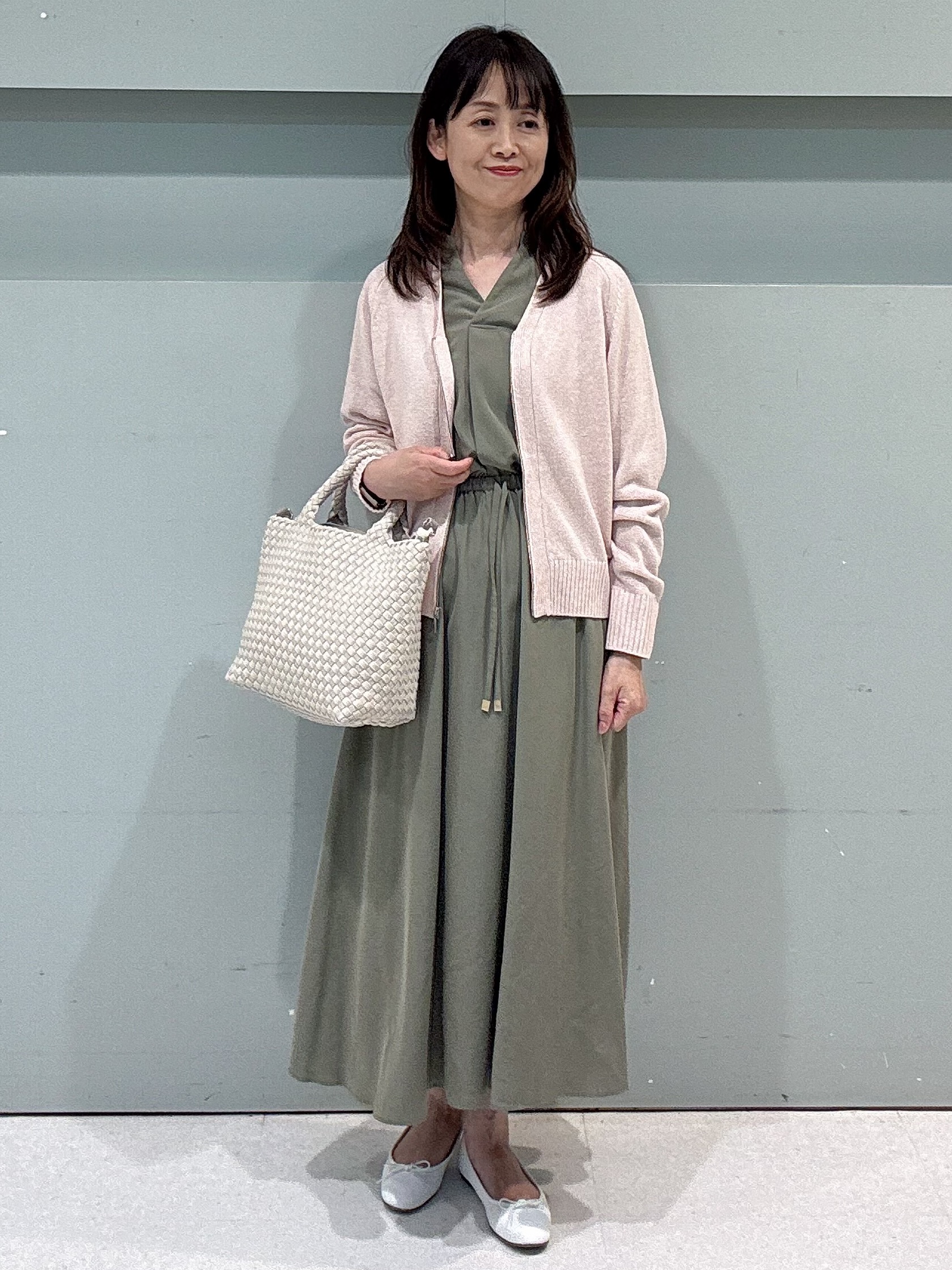 makiさんの「UNTITLED｜【アンサンブル可/秋羽織り】杢調ジップカーディガン」を使ったコーディネート