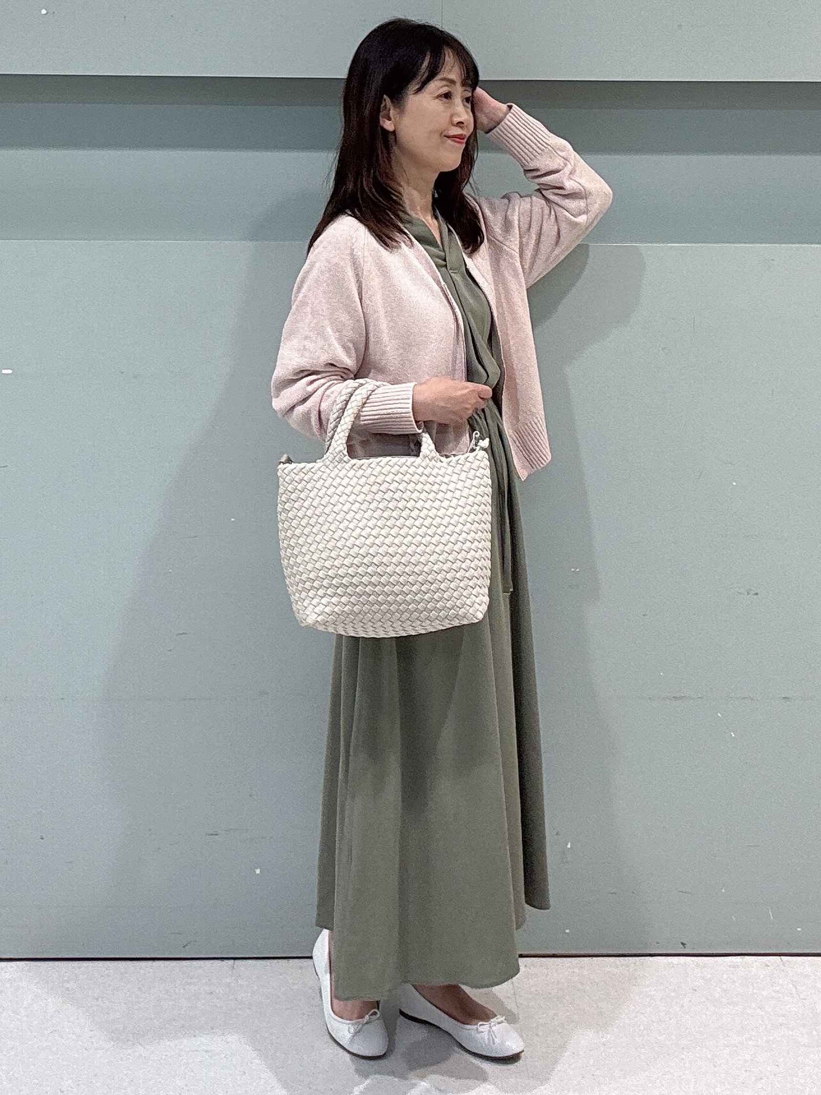 makiさんの「UNTITLED｜【アンサンブル可/秋羽織り】杢調ジップカーディガン」を使ったコーディネート
