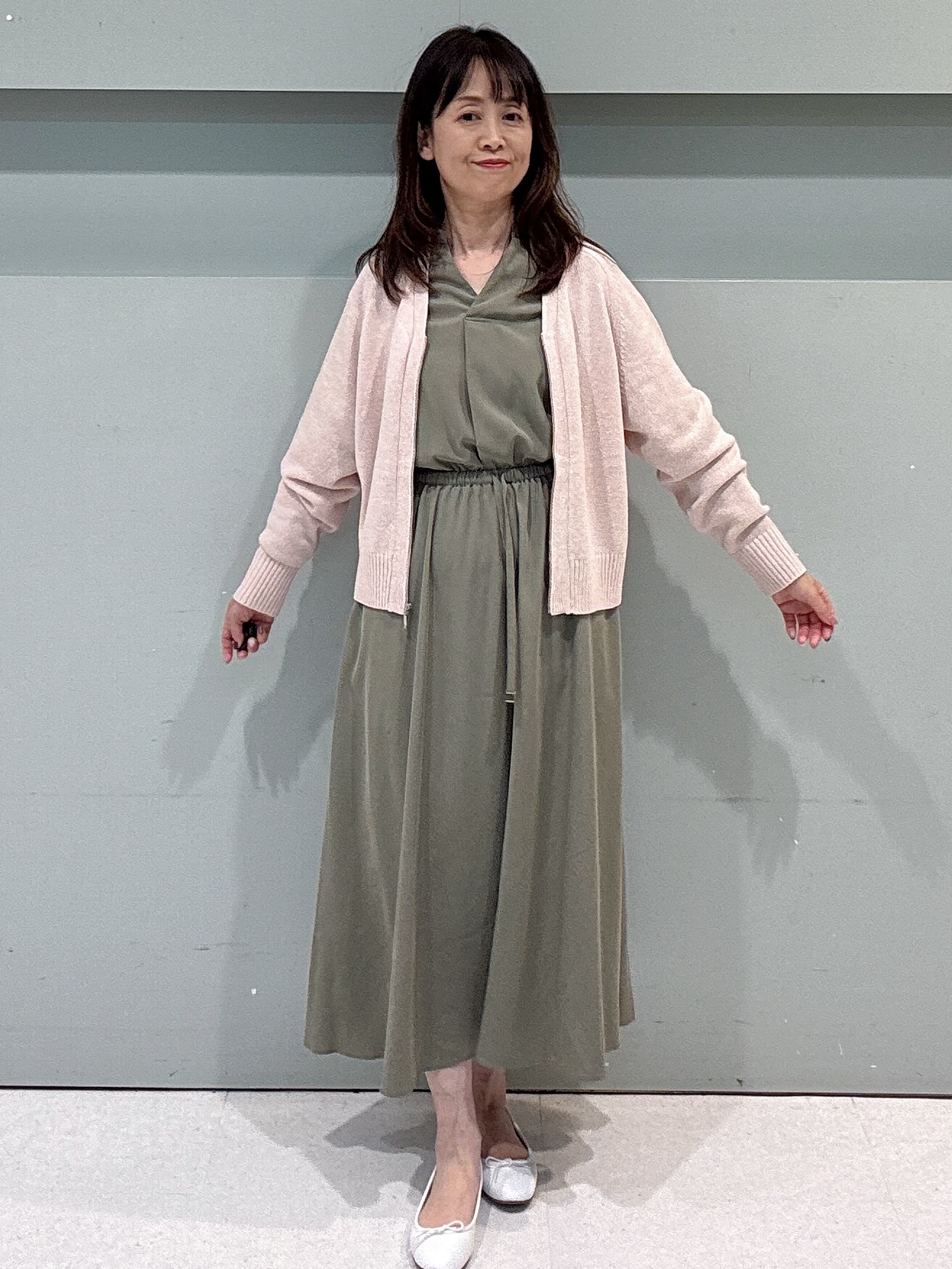 makiさんの「UNTITLED｜【アンサンブル可/秋羽織り】杢調ジップカーディガン」を使ったコーディネート