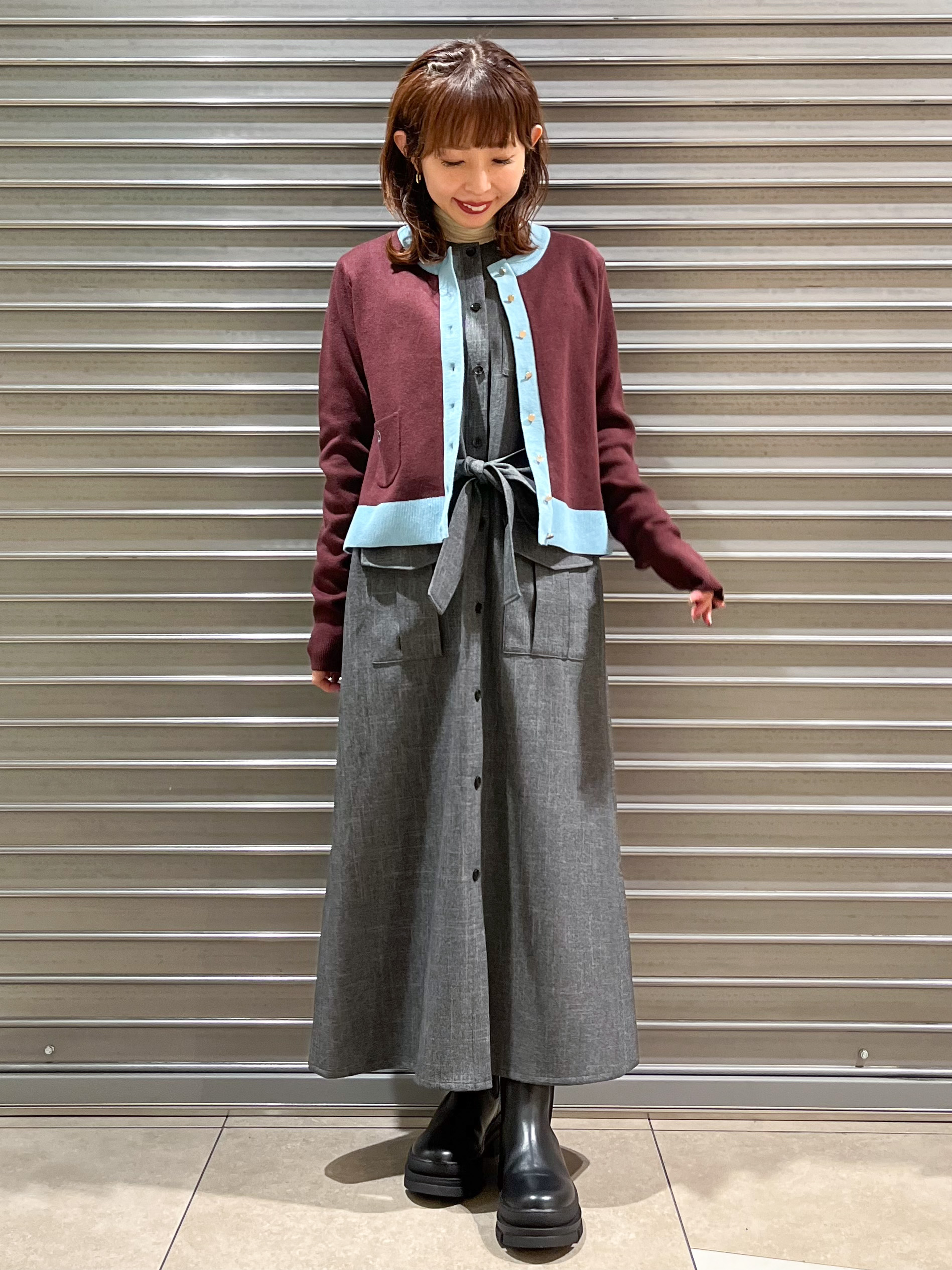 じゅんさんの「DRESSTERIOR｜【マシンウォッシャブル】コットンカシミヤバイカラーカーディガン」を使ったコーディネート