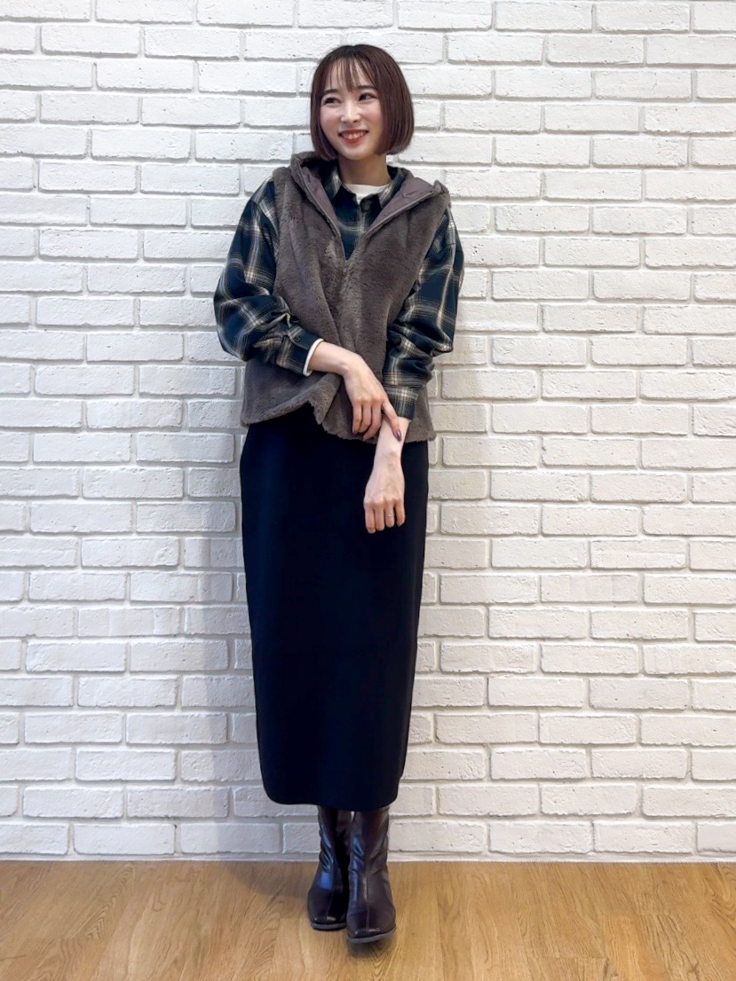 𝐜𝐡𝐢𝐤𝐚さんの「SHOO･LA･RUE｜【洗濯機可/撥水/マルチWAY】ファーライナー付き 毎日欲張りマンパ」を使ったコーディネート