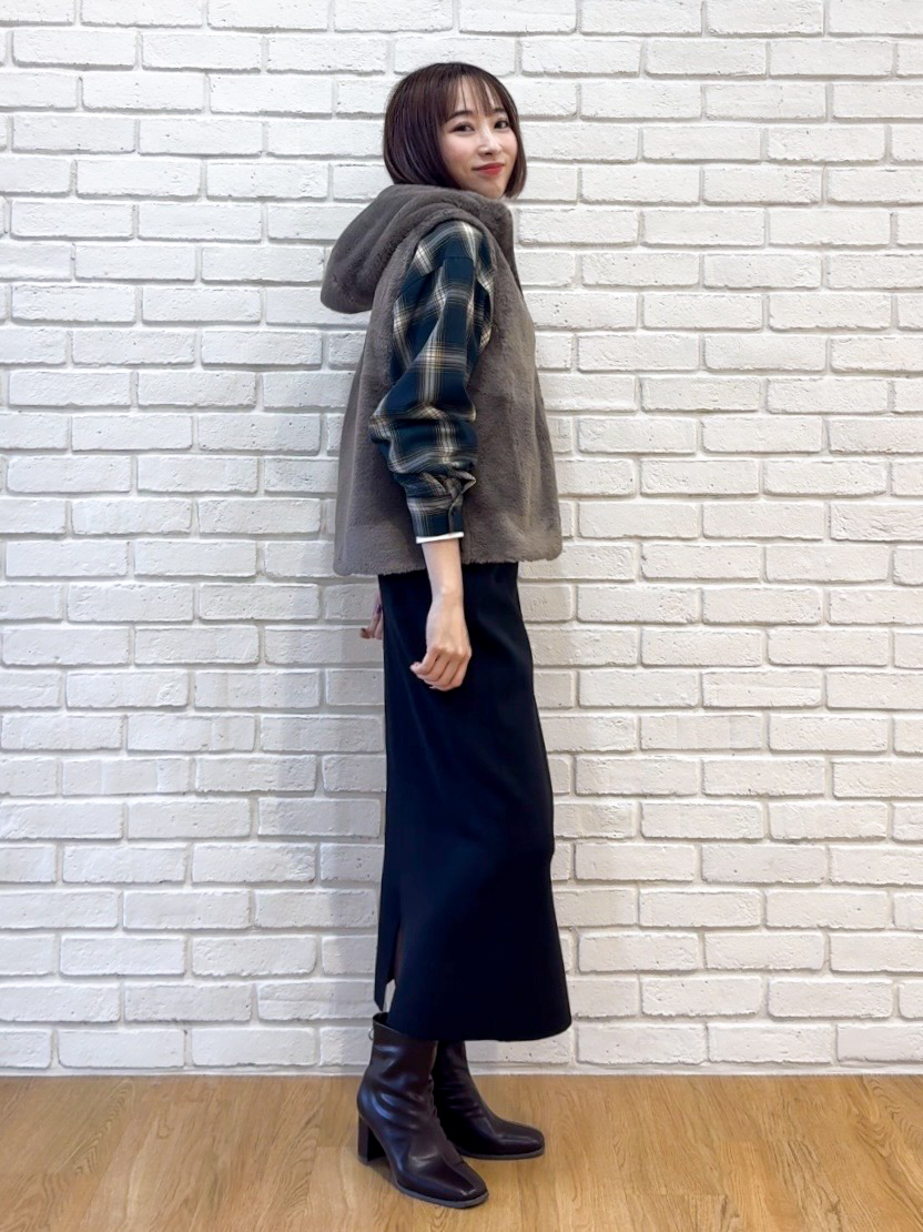 𝐜𝐡𝐢𝐤𝐚さんの「SHOO･LA･RUE｜【洗濯機可/撥水/マルチWAY】ファーライナー付き 毎日欲張りマンパ」を使ったコーディネート