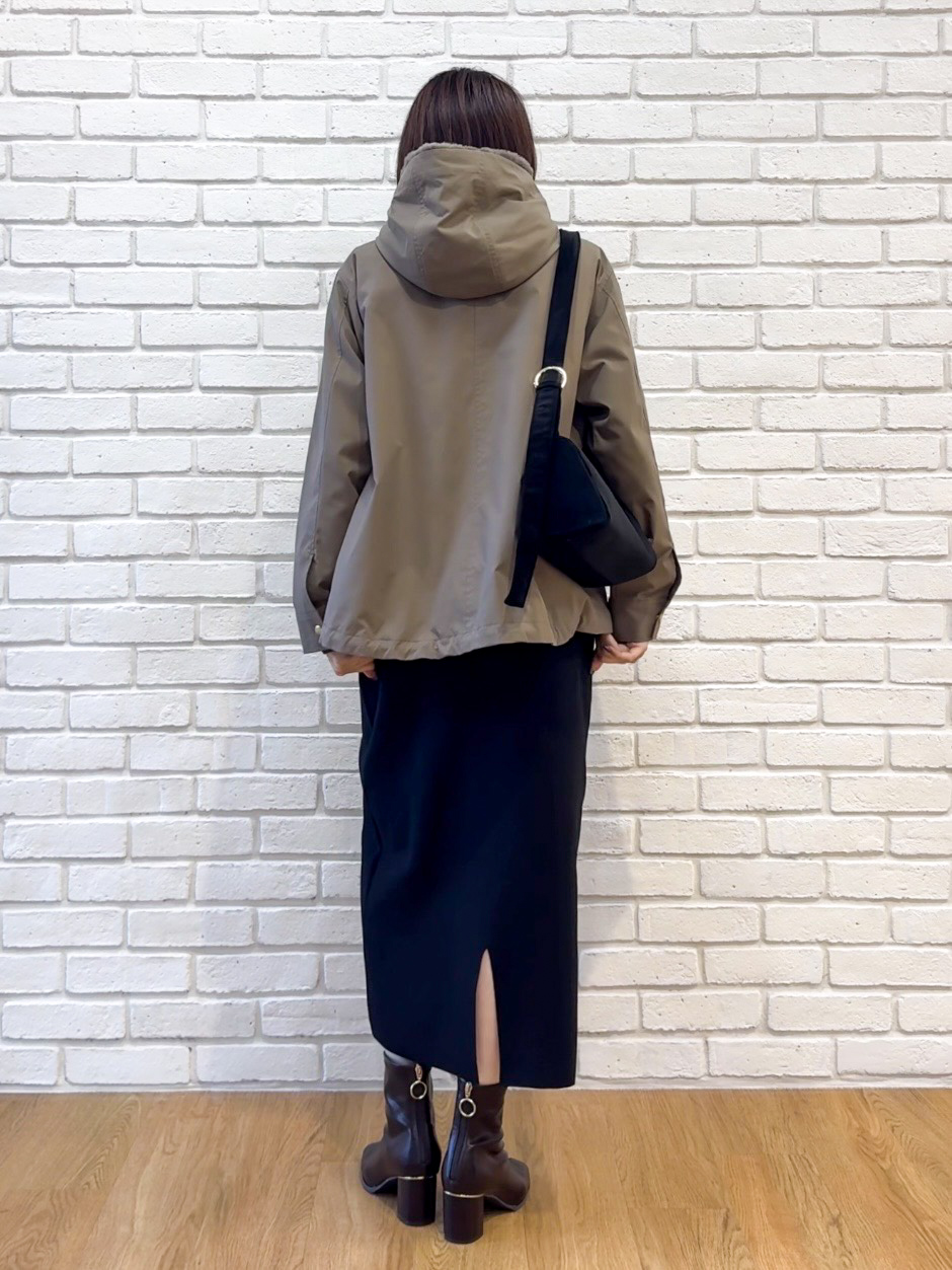 𝐜𝐡𝐢𝐤𝐚さんの「SHOO･LA･RUE｜【洗濯機可/撥水/マルチWAY】ファーライナー付き 毎日欲張りマンパ」を使ったコーディネート