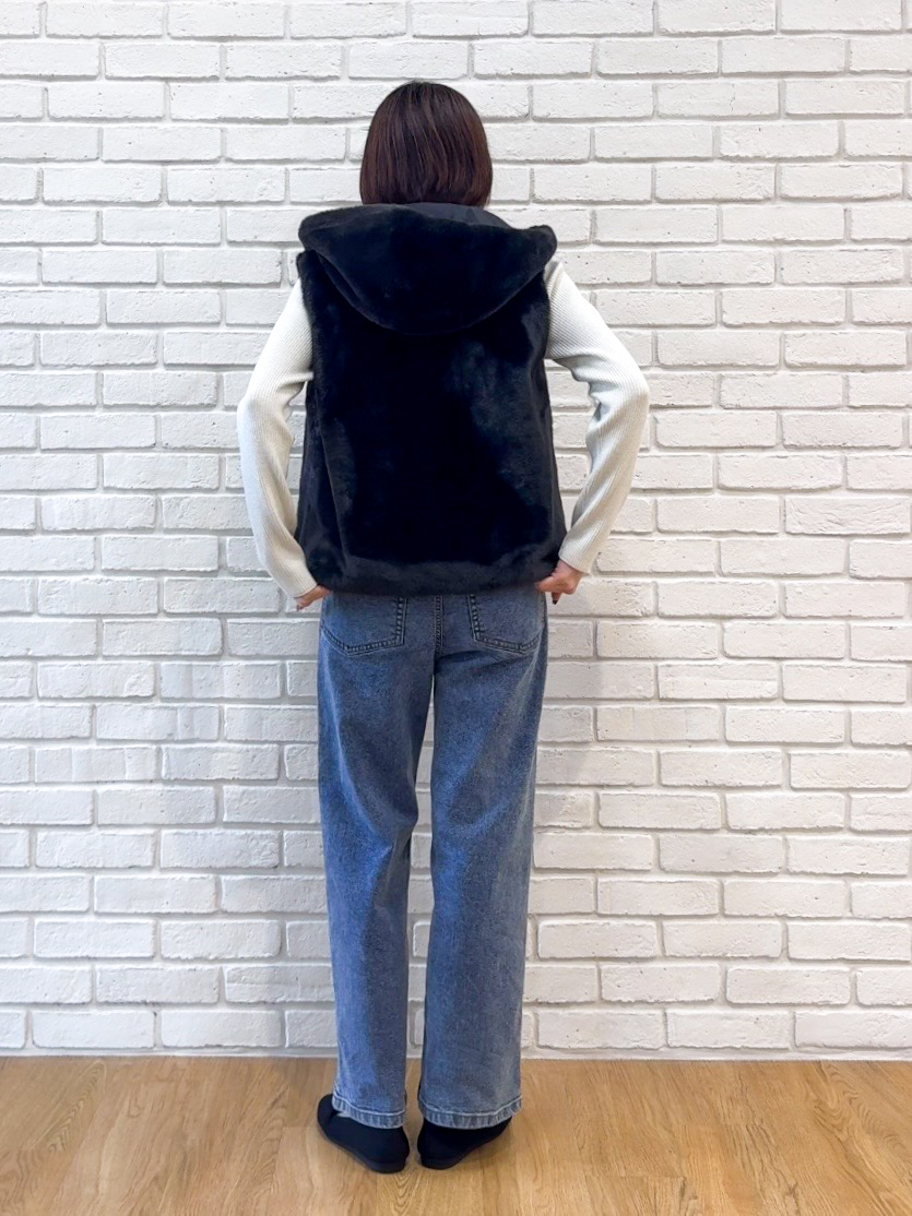 𝐜𝐡𝐢𝐤𝐚さんの「SHOO･LA･RUE｜【洗濯機可/撥水/マルチWAY】ファーライナー付き 毎日欲張りマンパ」を使ったコーディネート