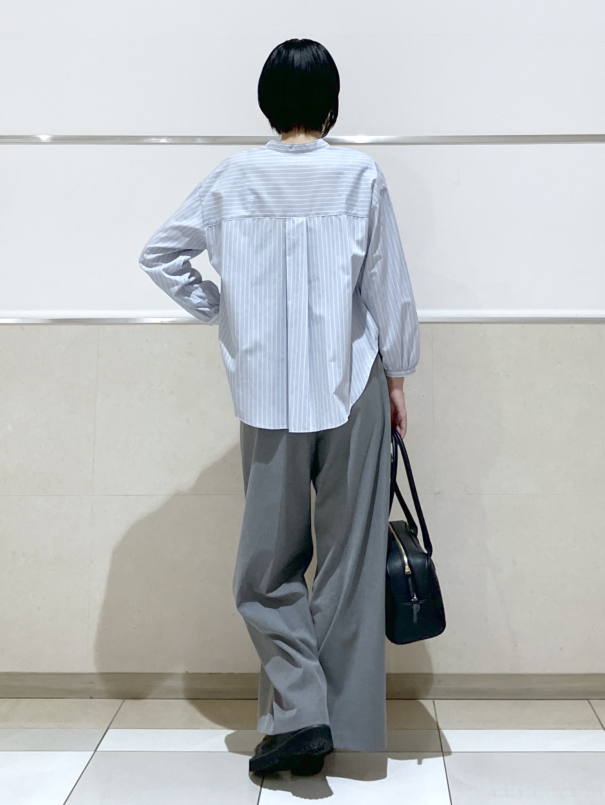 eriko さんの「Dessin｜【洗える/7色展開/XS-L】フロントフリルブラウス」を使ったコーディネート