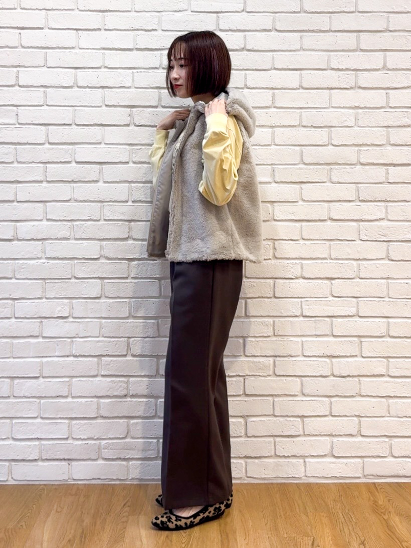 𝐜𝐡𝐢𝐤𝐚さんの「SHOO･LA･RUE｜【洗濯機可/撥水/マルチWAY】ファーライナー付き 毎日欲張りマンパ」を使ったコーディネート