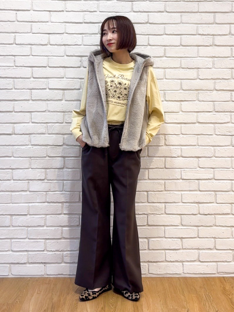 𝐜𝐡𝐢𝐤𝐚さんの「SHOO･LA･RUE｜【洗濯機可/撥水/マルチWAY】ファーライナー付き 毎日欲張りマンパ」を使ったコーディネート