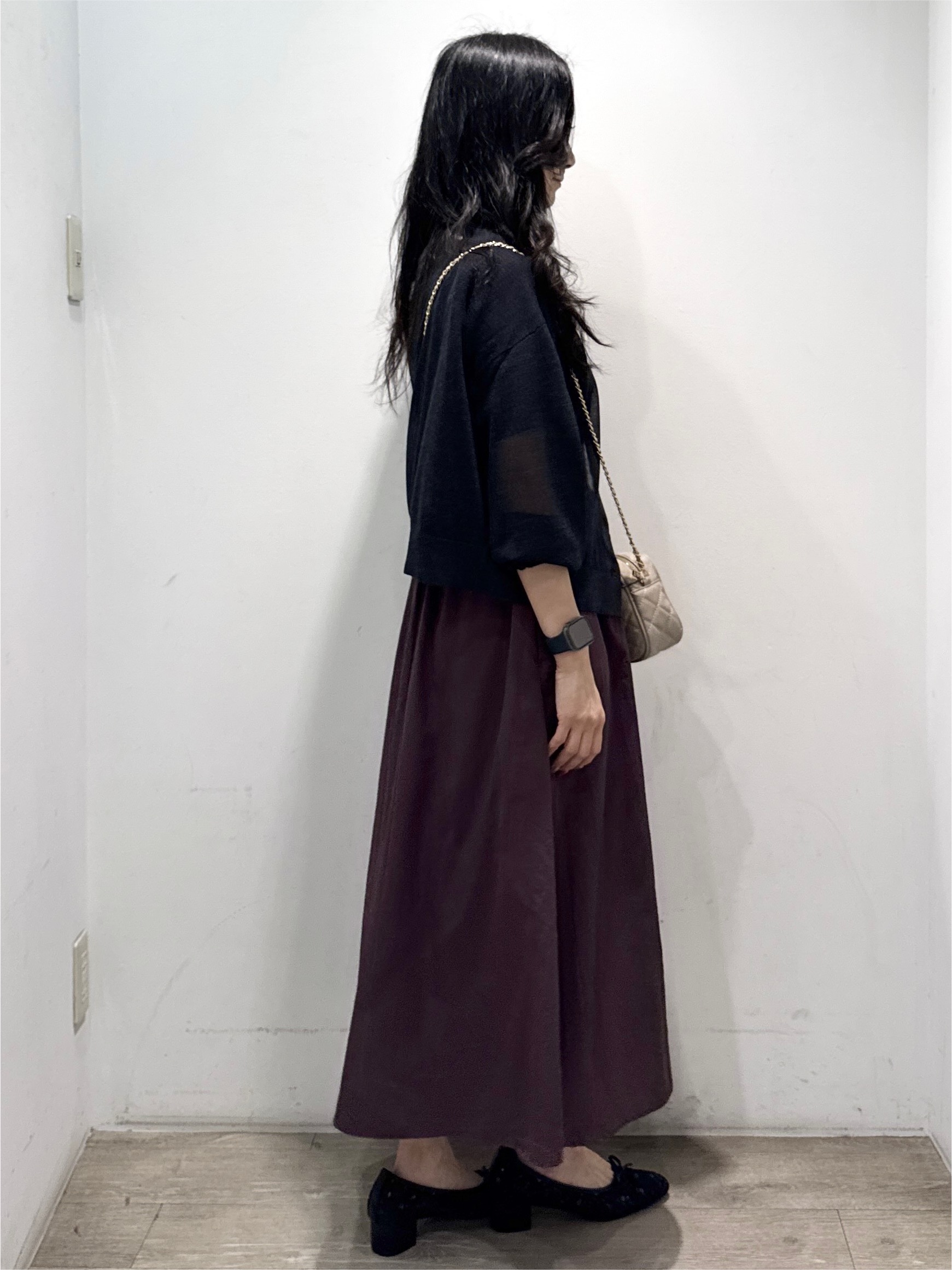 yuicciさんの「OPAQUE.CLIP｜【上品な透け感】ダブルパール調釦 愛されシアーカーディガン」を使ったコーディネート