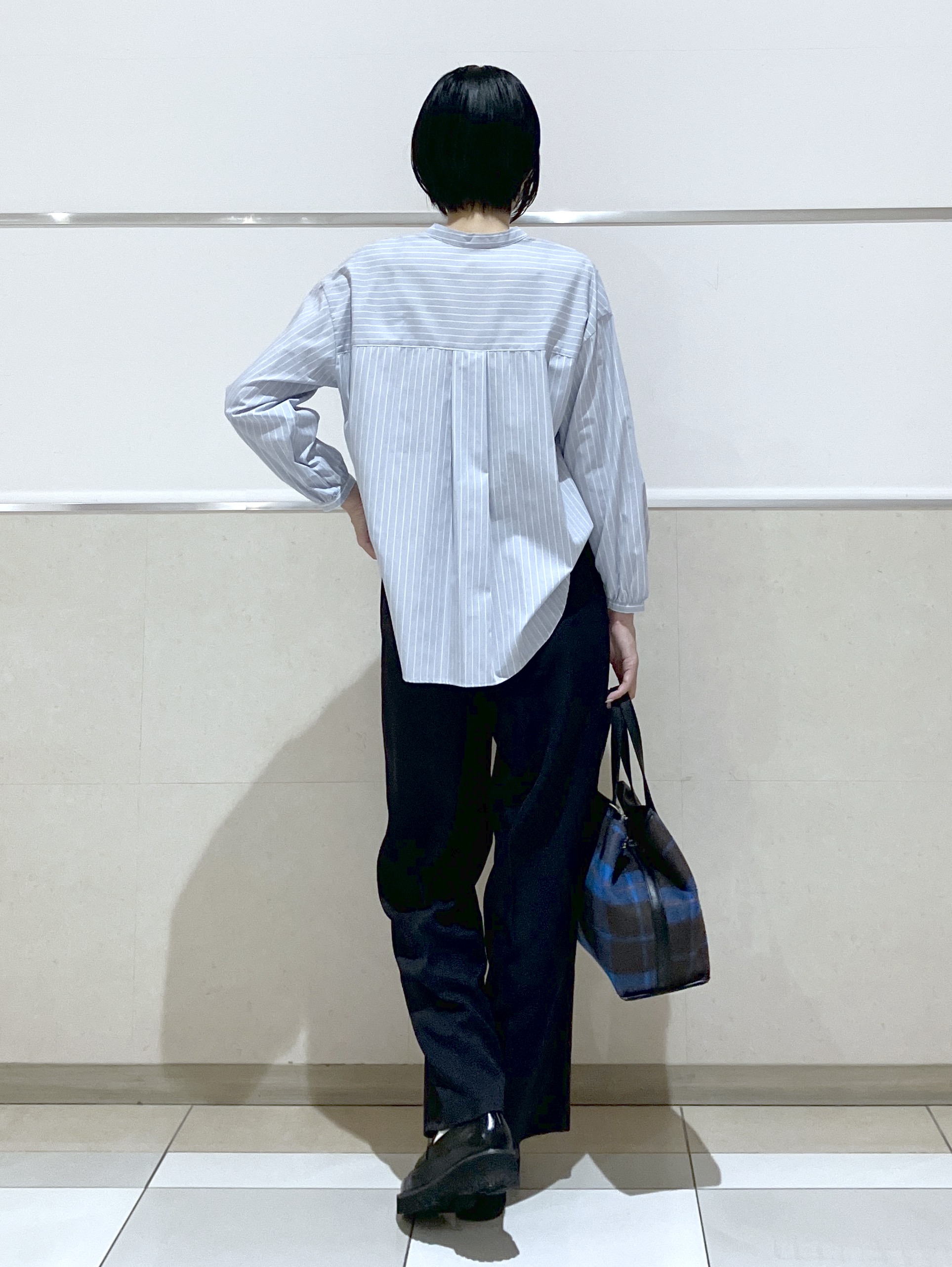 eriko さんの「Dessin｜【洗える/7色展開/XS-L】フロントフリルブラウス」を使ったコーディネート