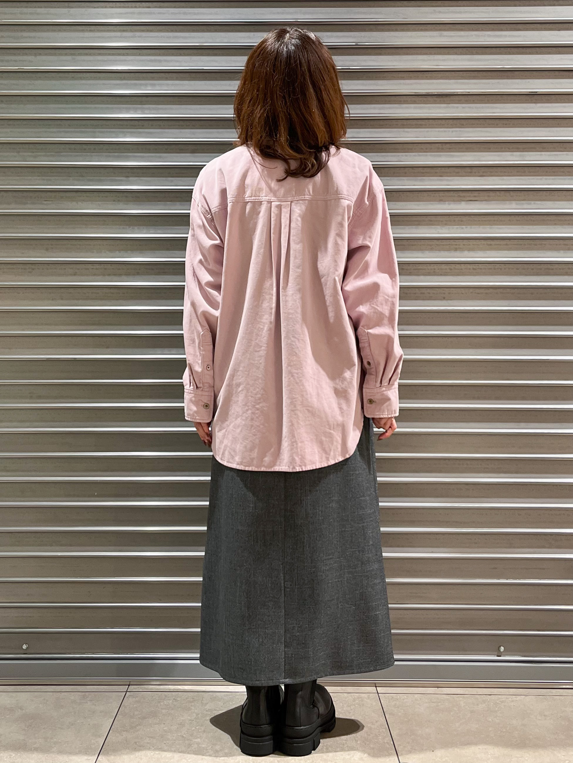 じゅんさんの「DRESSTERIOR｜【軽やかな着心地】コーデュロイ オーバーサイズシャツ」を使ったコーディネート