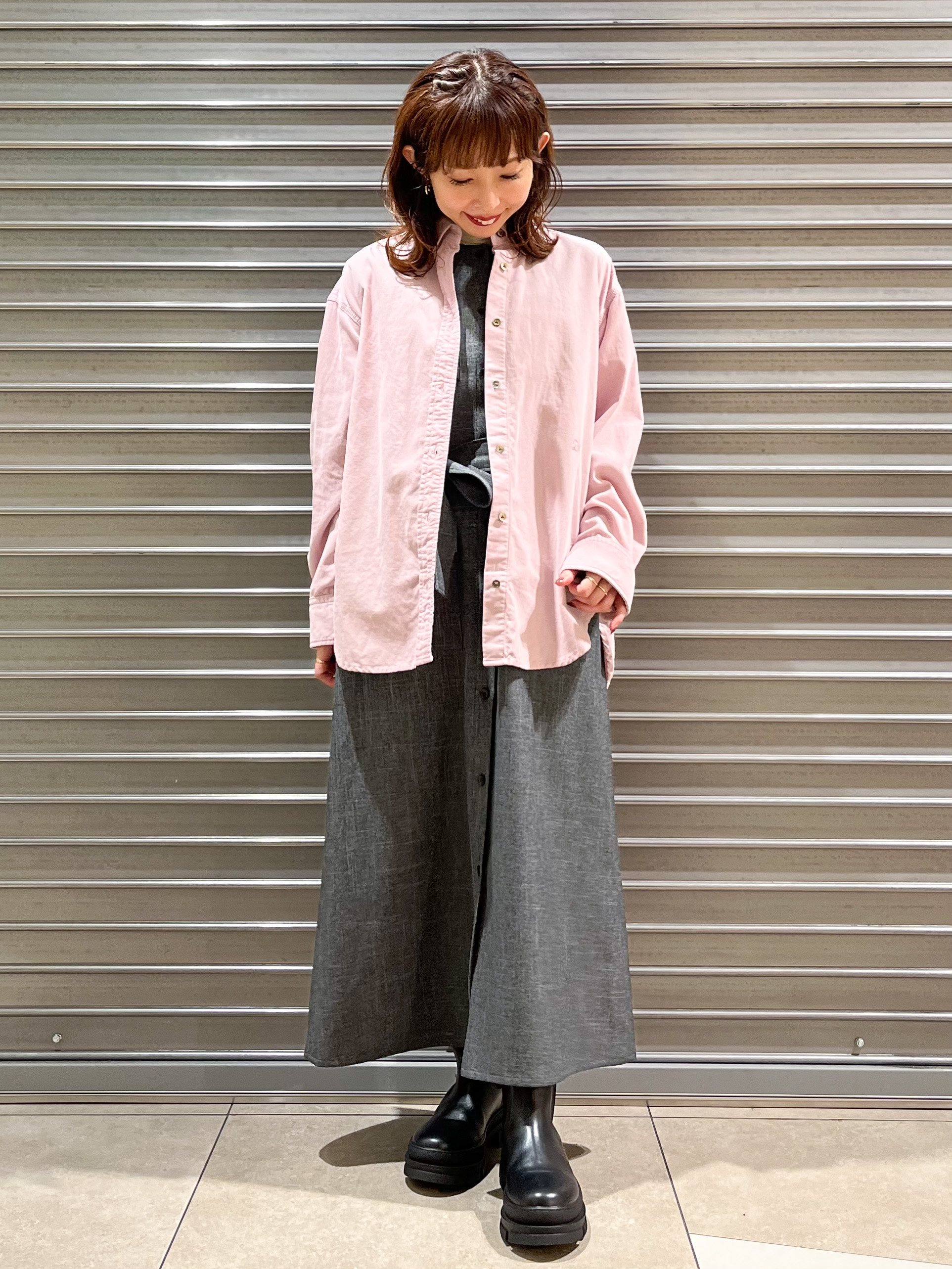 じゅんさんの「DRESSTERIOR｜【軽やかな着心地】コーデュロイ オーバーサイズシャツ」を使ったコーディネート