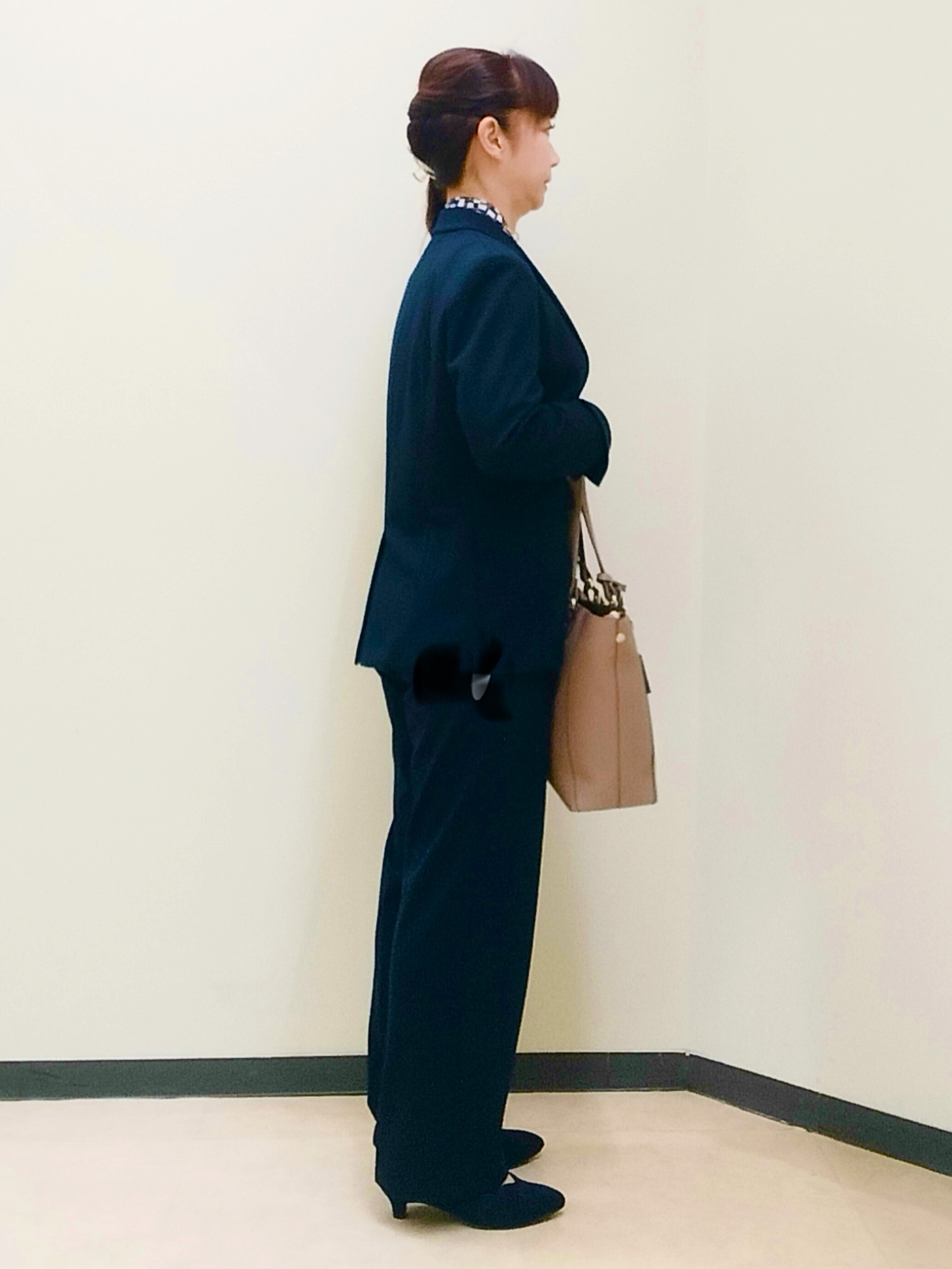 花さんの「Reflect｜【SS-4Lサイズ／セットアップ】幾何柄プリント ボウタイデザインブラウス」を使ったコーディネート