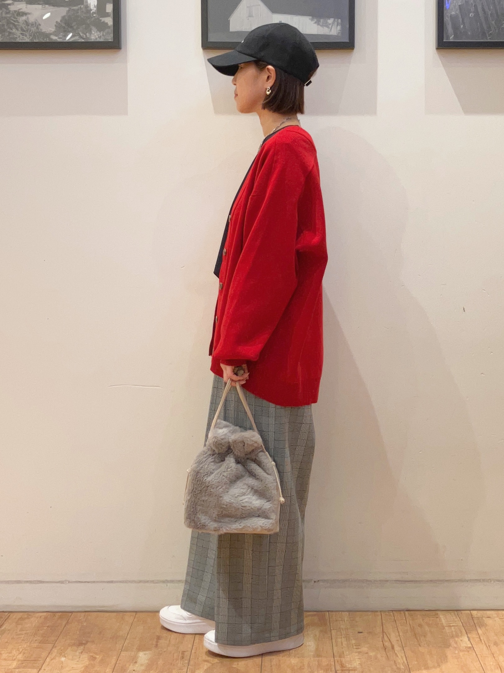 momoharuさんの「SHOO･LA･RUE｜【毛玉になりにくい/S-LL/洗濯機可/体型カバー】Vネックゆったりカーディガン」を使ったコーディネート