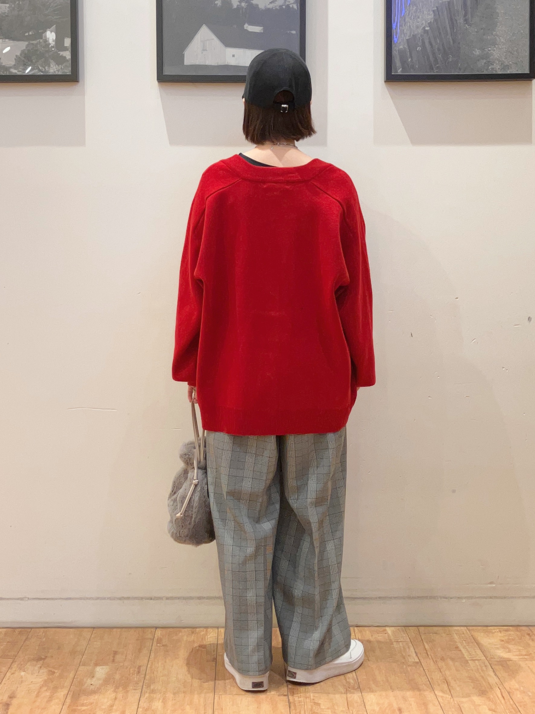 momoharuさんの「SHOO･LA･RUE｜【毛玉になりにくい/S-LL/洗濯機可/体型カバー】Vネックゆったりカーディガン」を使ったコーディネート