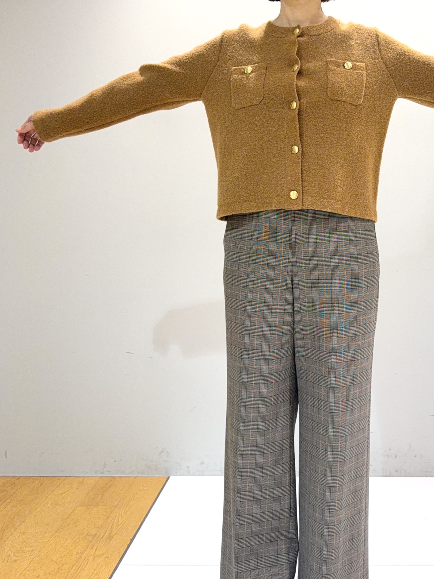 murayamaさんの「INDIVI｜【軽やか】ブークレニットジャケット」を使ったコーディネート