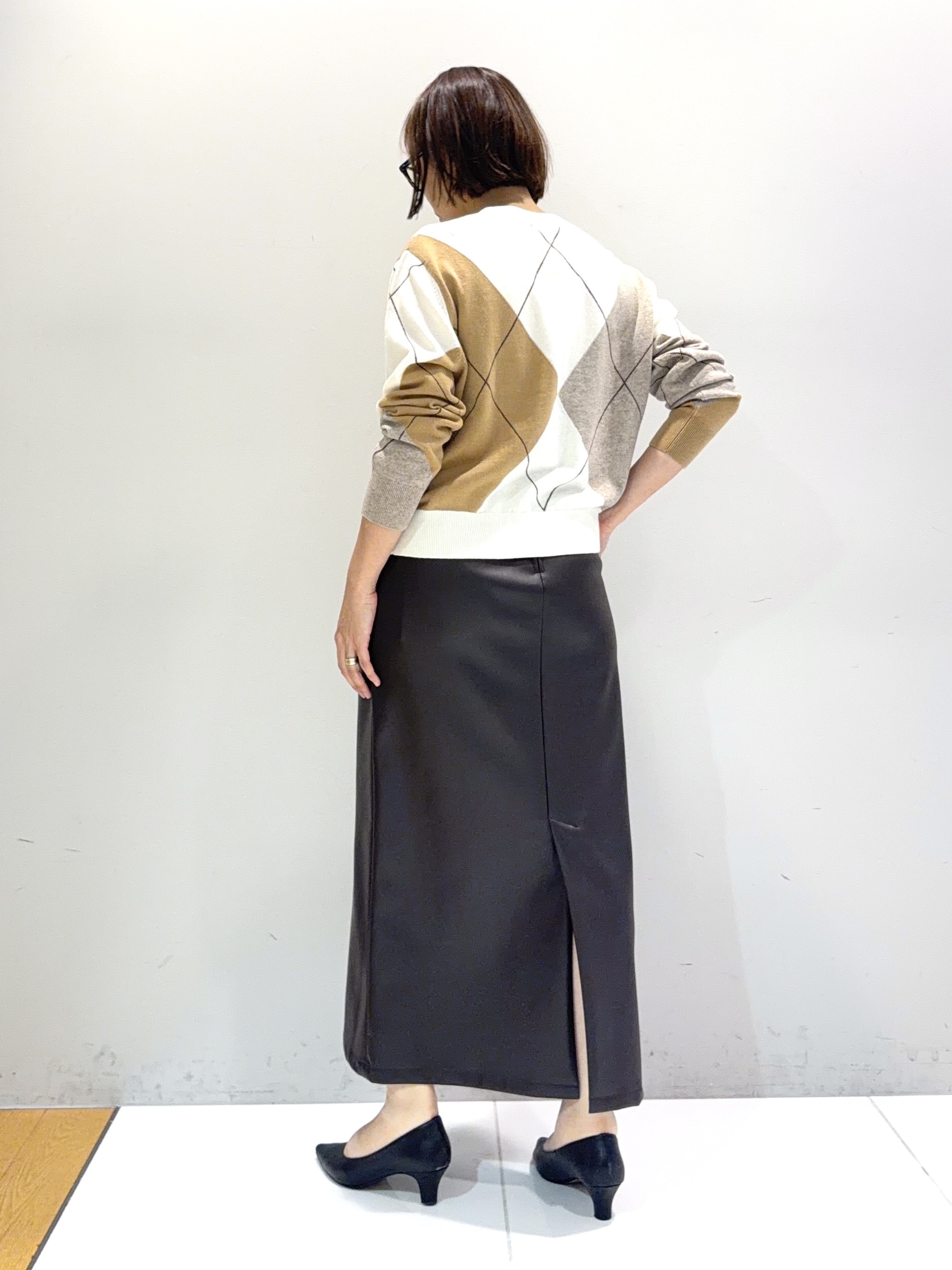 murayamaさんの「INDIVI｜【ラム革／美脚／通勤】レザーパンプス」を使ったコーディネート