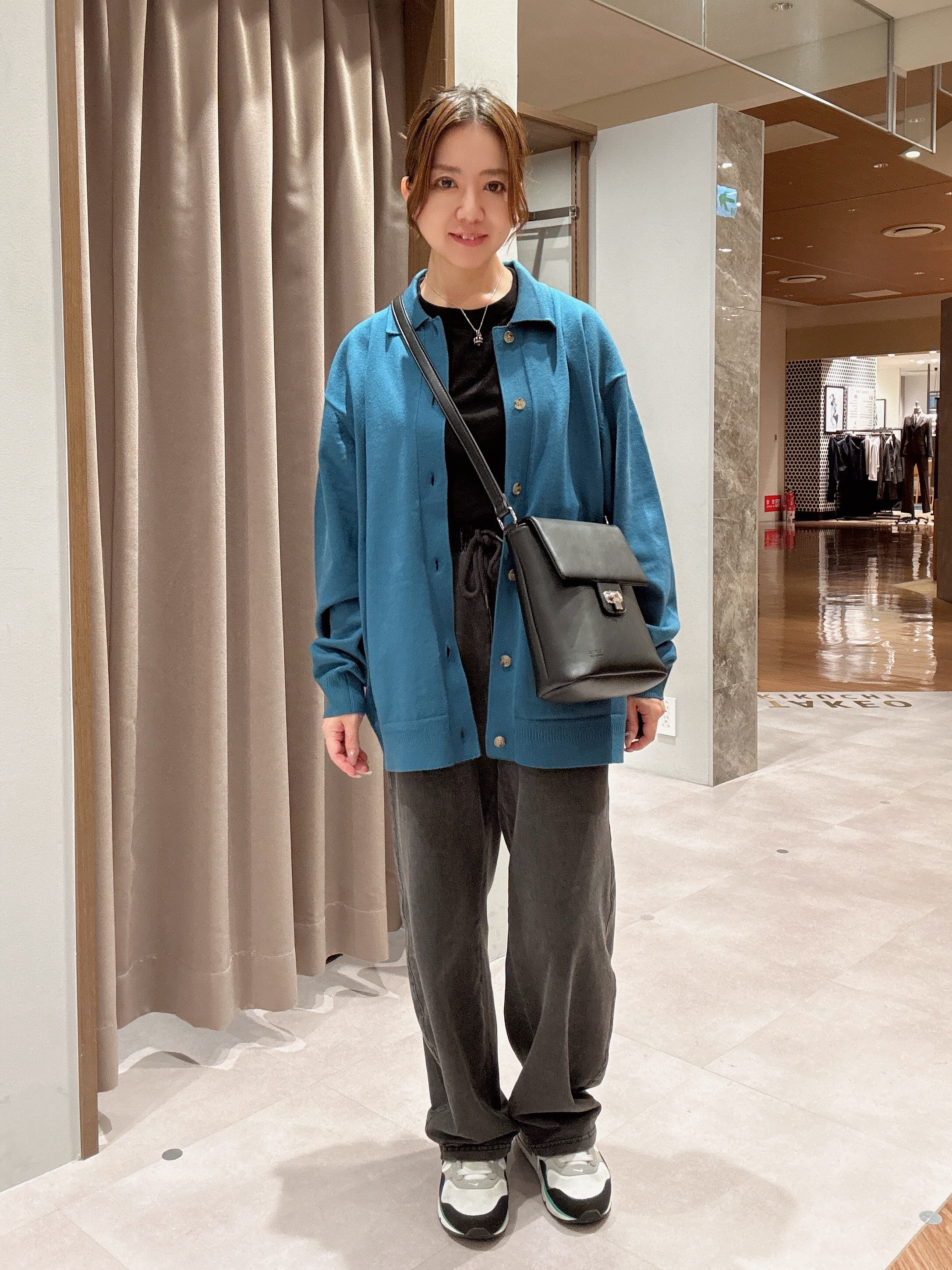 hanechanさんの「TAKEO KIKUCHI｜ニット シャツ カーディガン」を使ったコーディネート