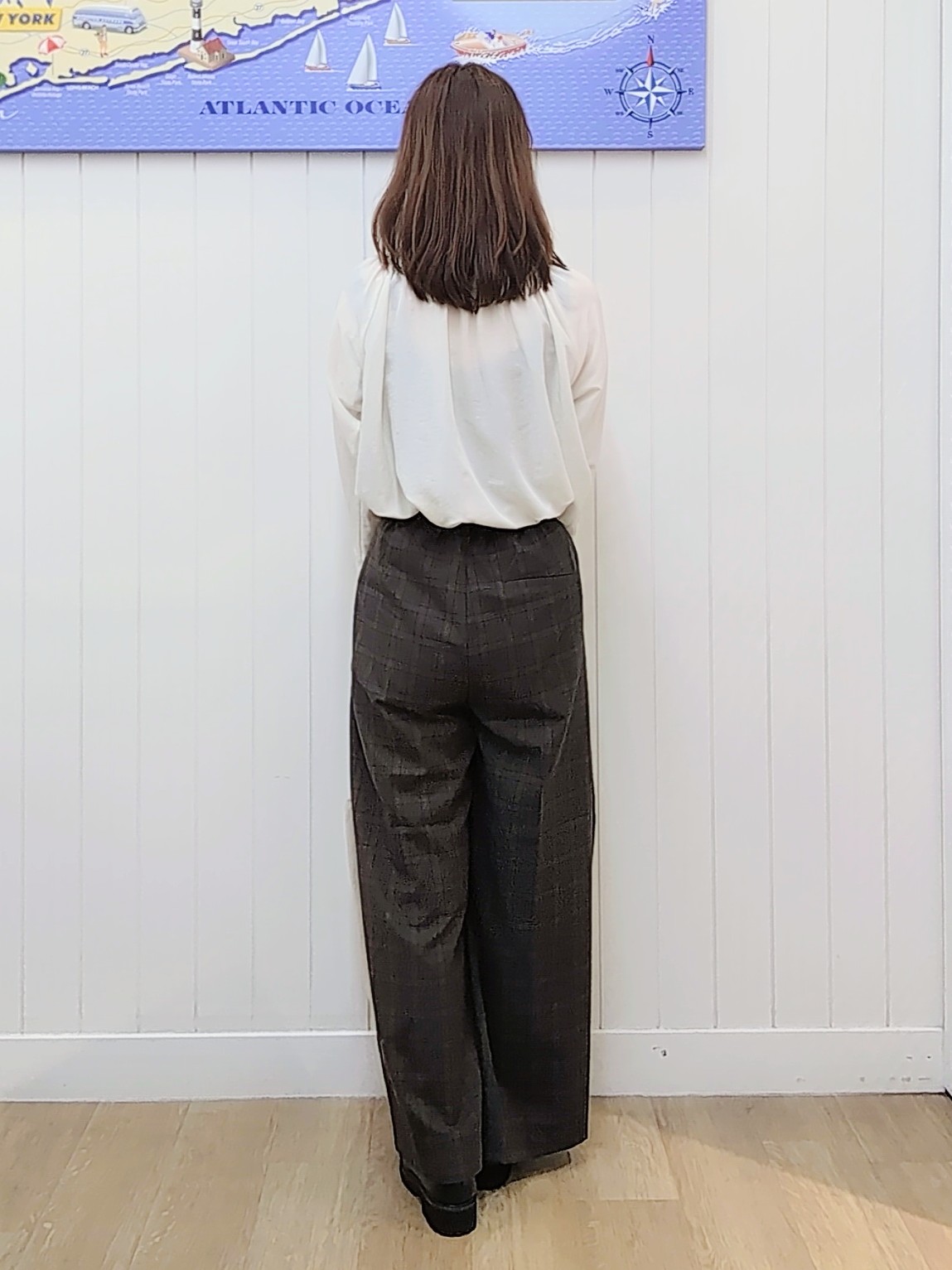itoさんの「Dessin｜【洗える/体型カバー】シャーリングブラウス」を使ったコーディネート