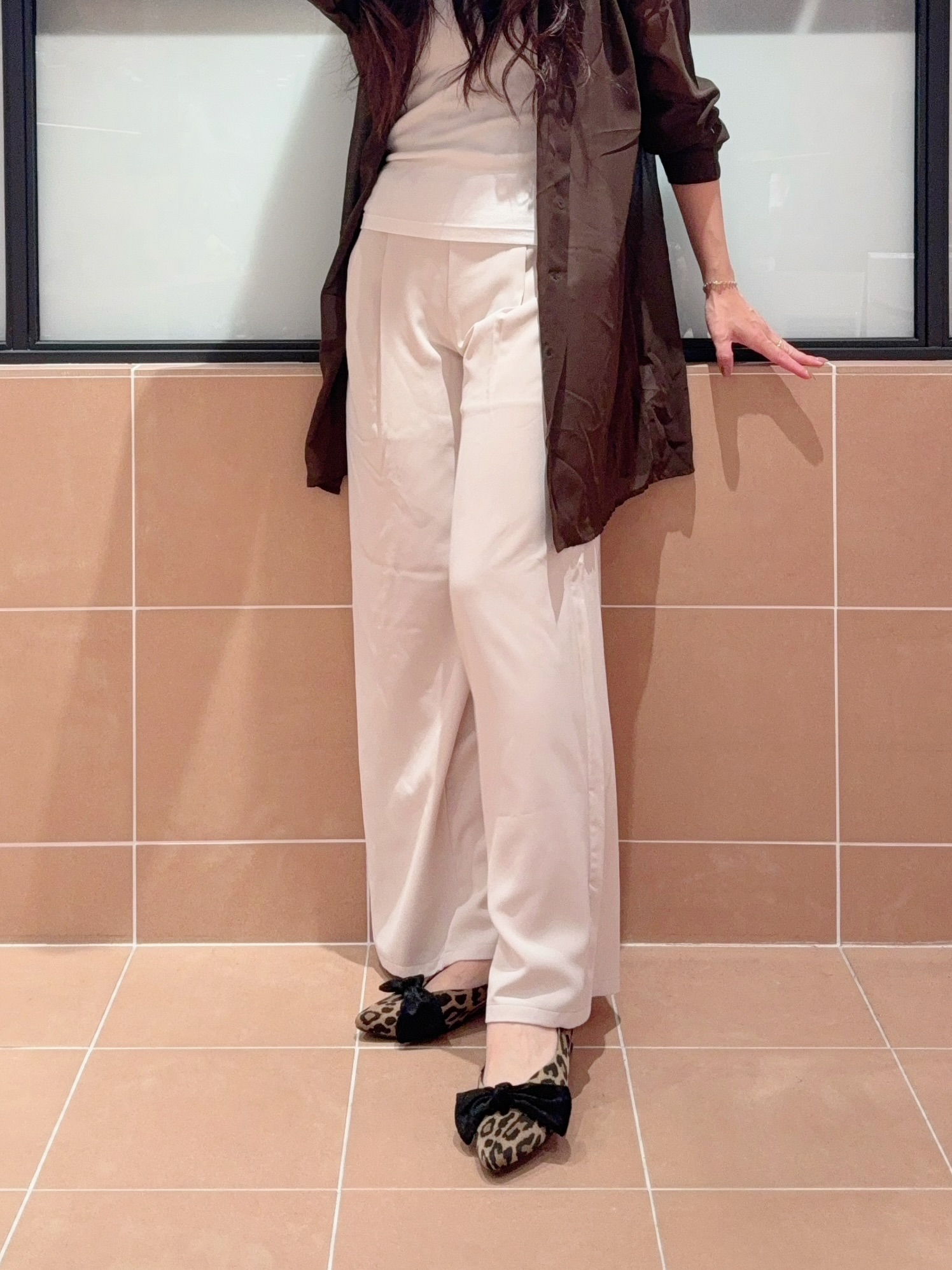 kaoriさんの「ESPERANZA｜2WAYリボン付きフラットパンプス」を使ったコーディネート
