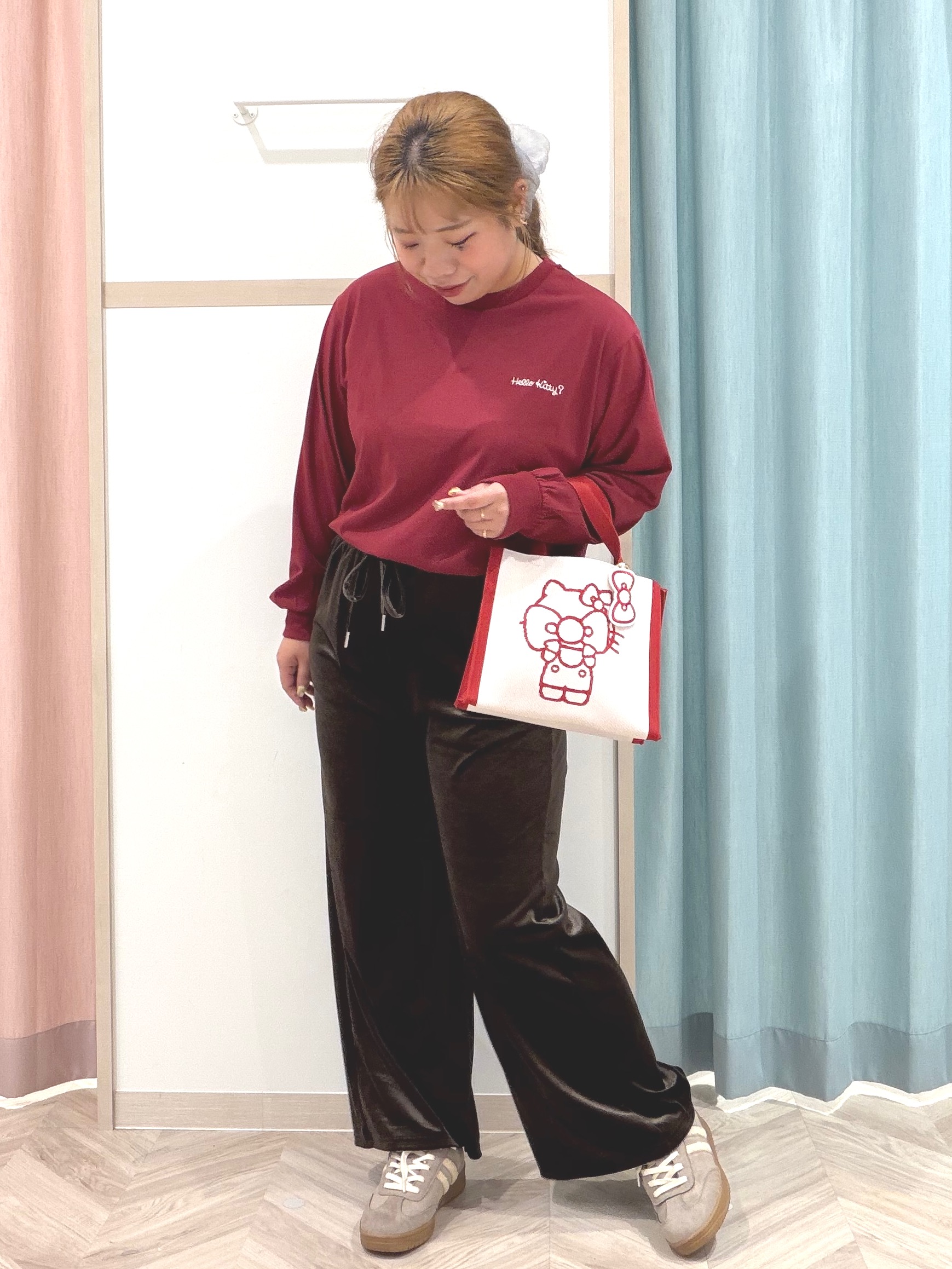 まちゃんなちゃんさんの「SHOO･LA･RUE｜【HELLO KITTYコラボ】刺繍ロンT」を使ったコーディネート