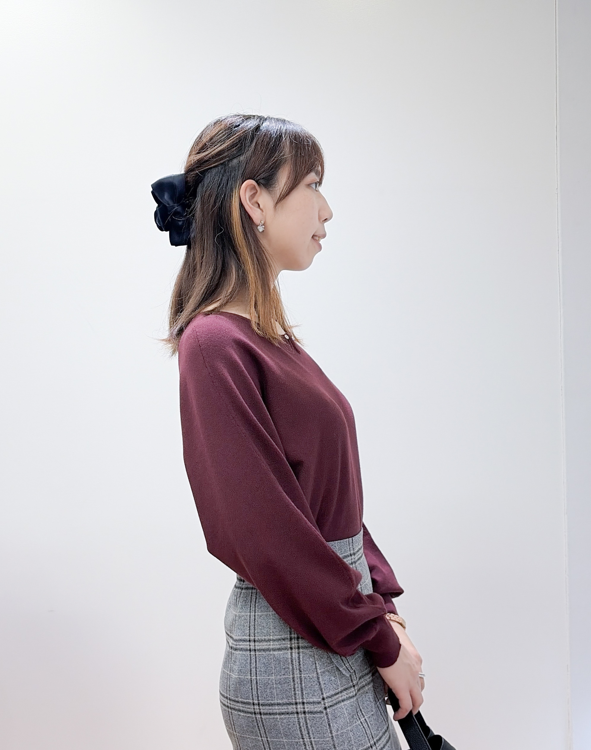 yurinaさんの「index｜【8色／S-3Lサイズ】ビジュー付きドルマンニット《洗濯機OK／抗ピリング》」を使ったコーディネート