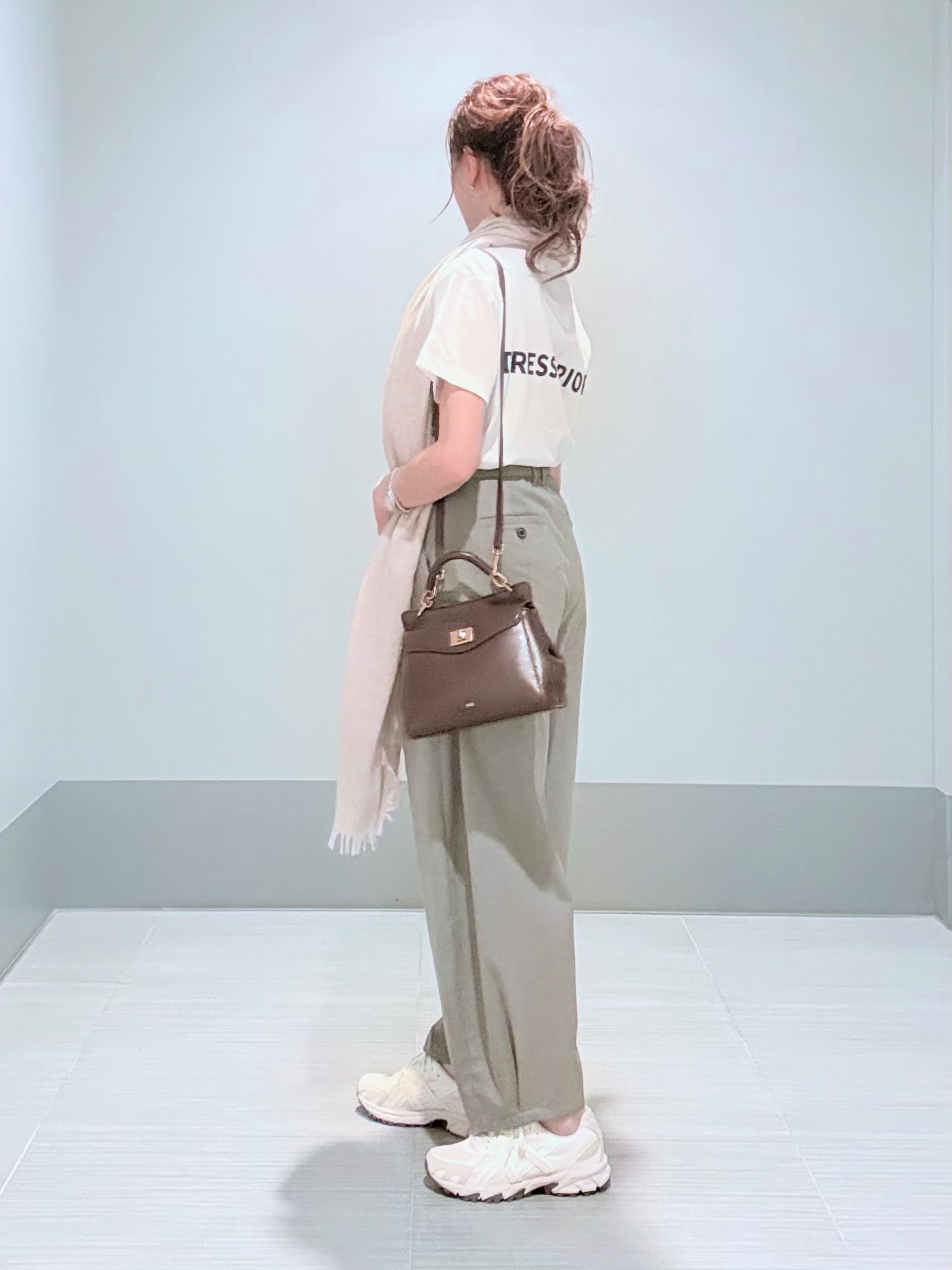 Yamaさんの「DRESSTERIOR｜【接触冷感】STAR WARS グローグ グラフィックTシャツ」を使ったコーディネート