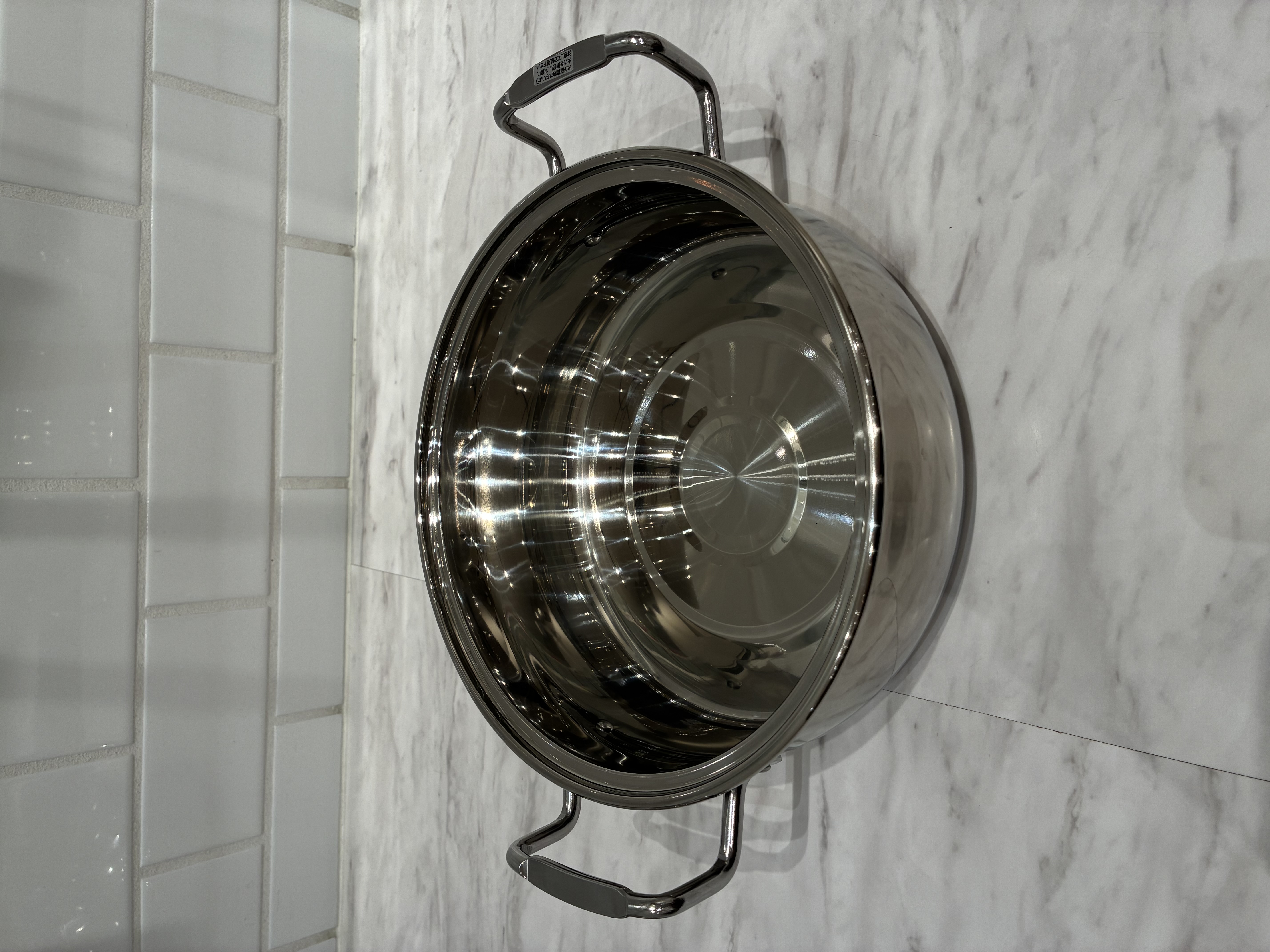 リエコさんの「212 KITCHEN STORE｜和粋 ステンレス製土鍋風卓上鍋22cm(目皿付)」を使ったコーディネート