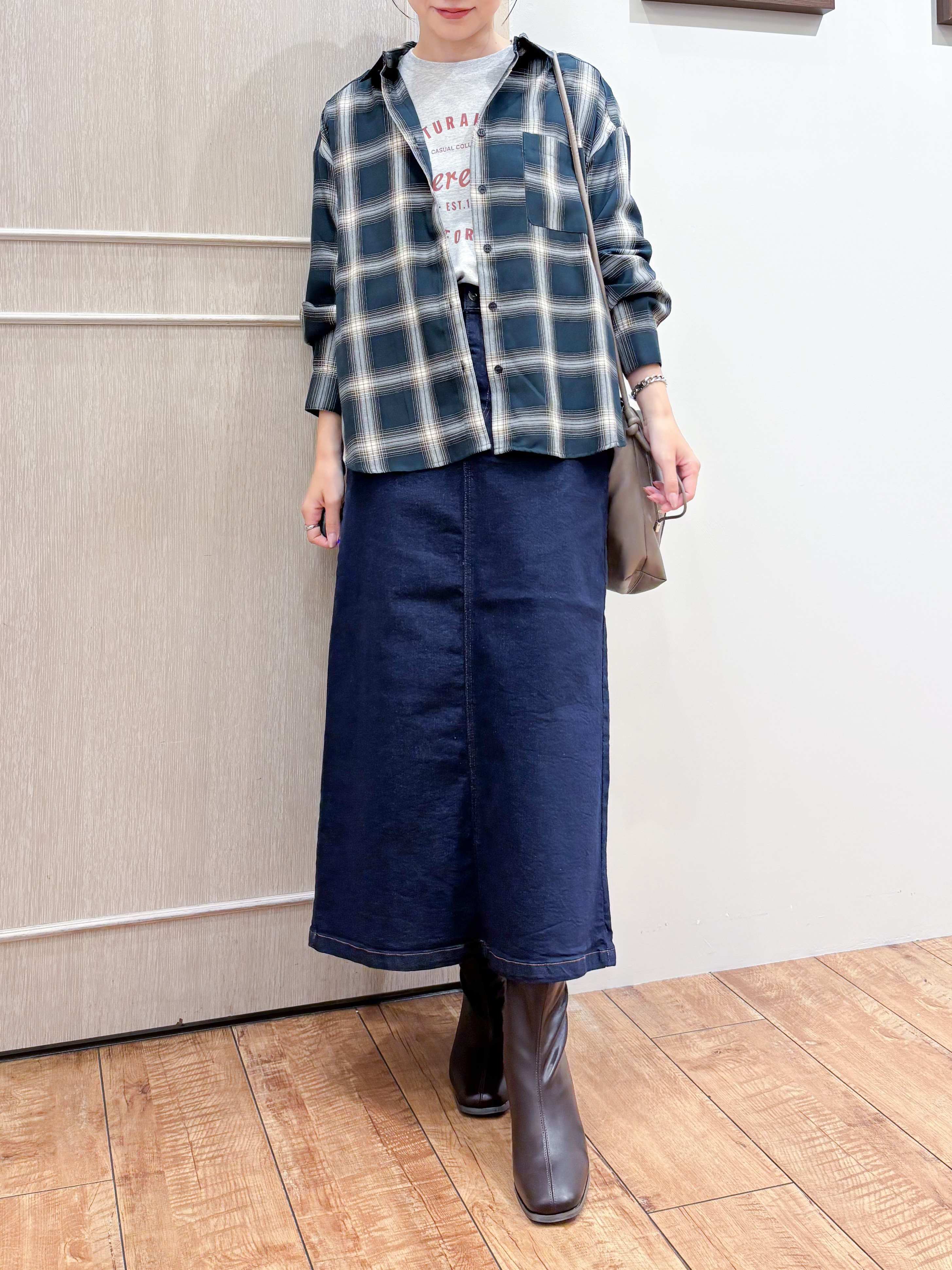 なみさんの「SHOO･LA･RUE｜【洗濯後しわになりにくい/S-LL】気分で選ぶ 大人のデイリー使いに ベーシックシャツ」を使ったコーディネート