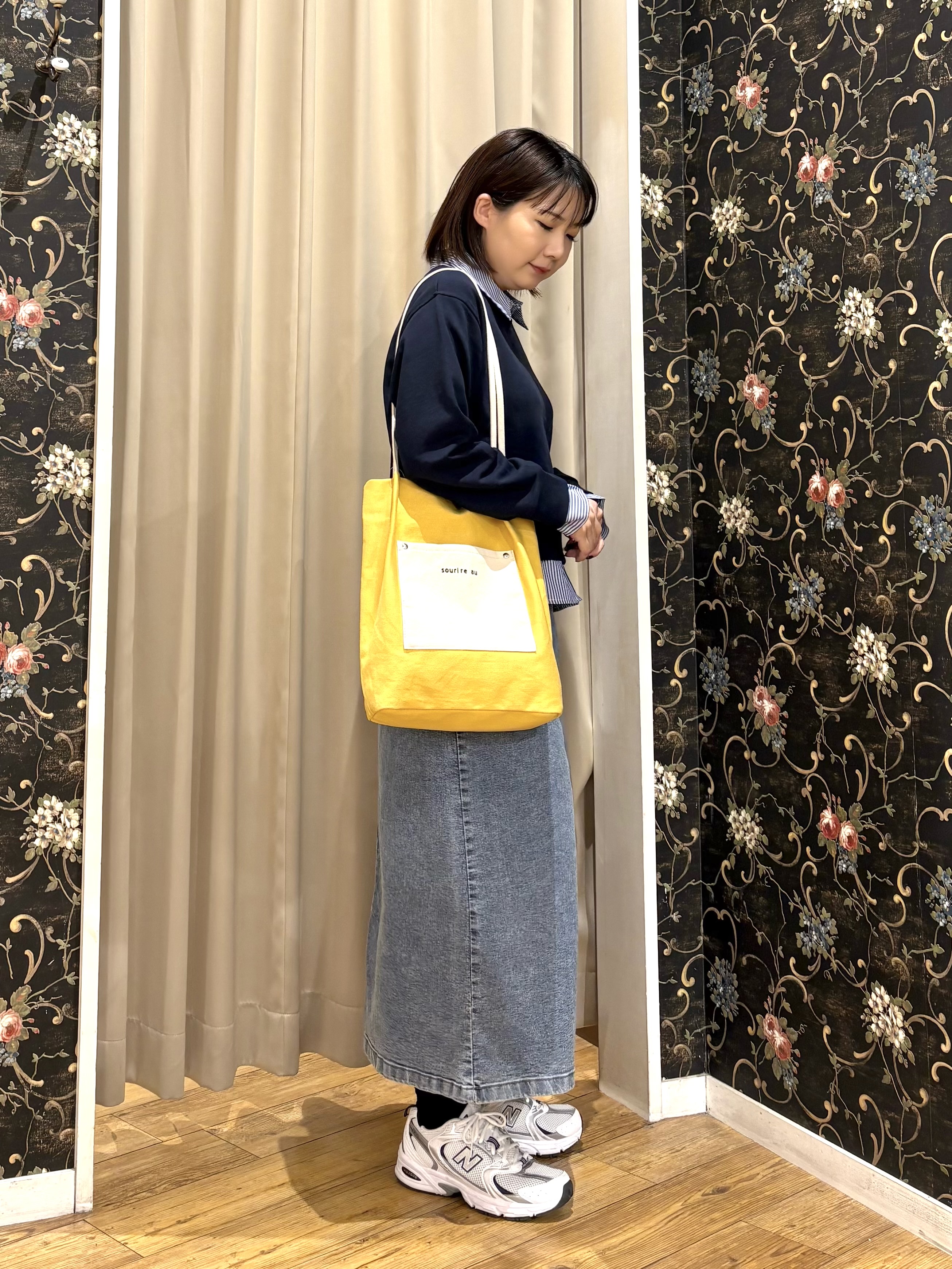 ネリさんの「SHOO･LA･RUE｜【S-LL/洗濯機可】一枚でレイヤード感が完成する シャツドッキング裏毛トップス」を使ったコーディネート