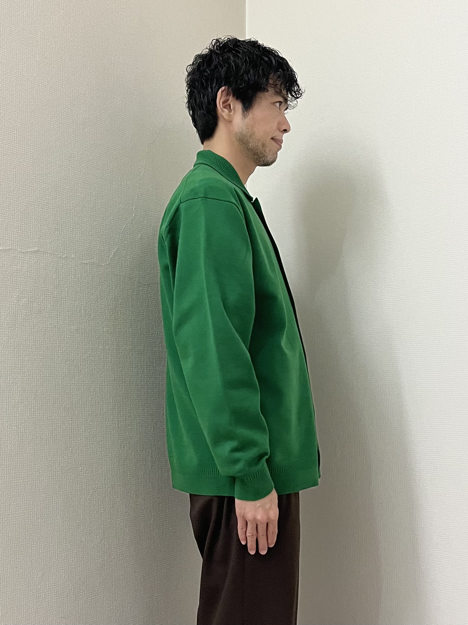 URAさんの「TAKEO KIKUCHI｜ニット シャツ カーディガン」を使ったコーディネート