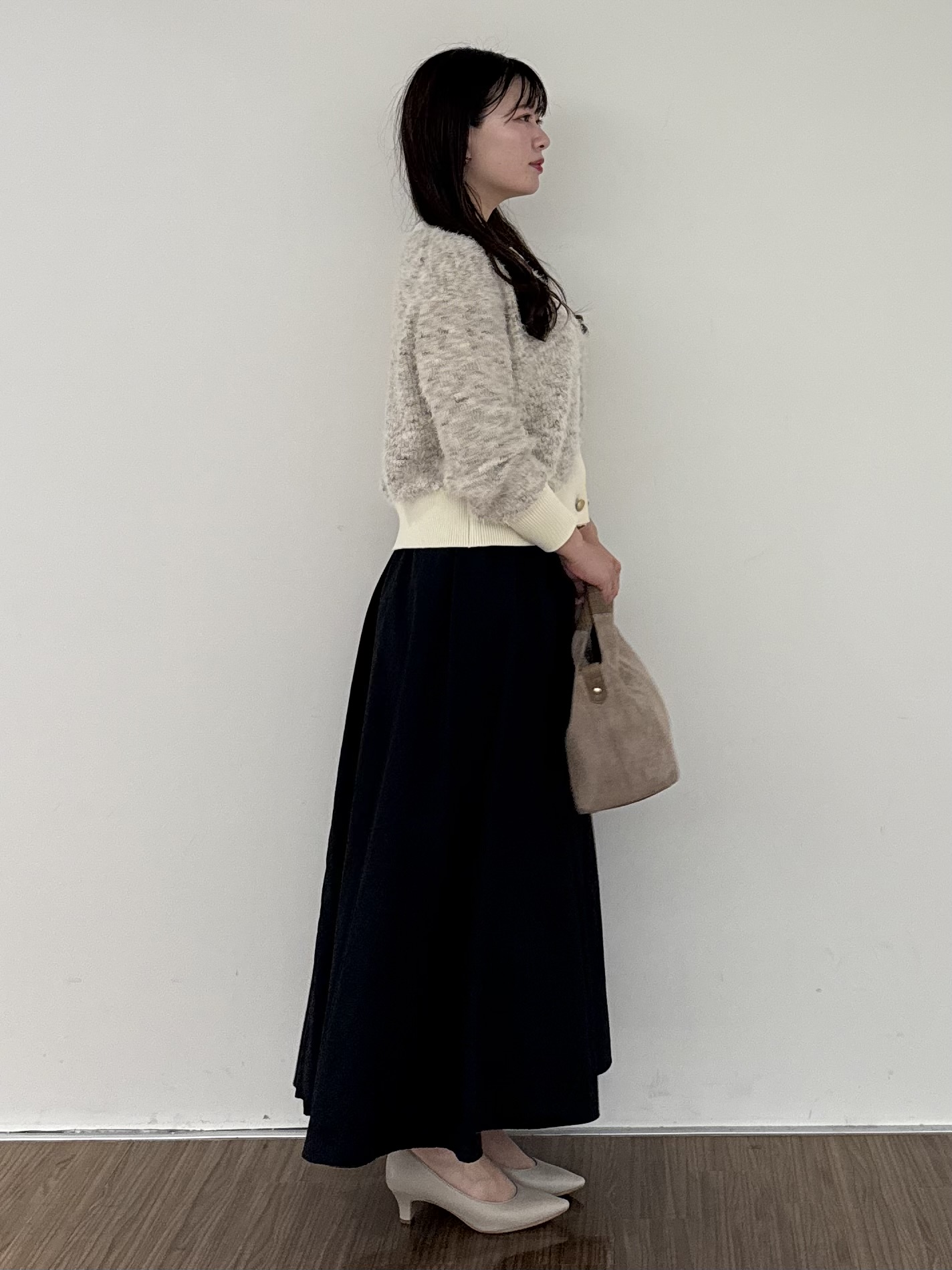 いくみさんの「INDIVI｜【撥水／裏地なし軽量】ギャザーボリュームスカート」を使ったコーディネート