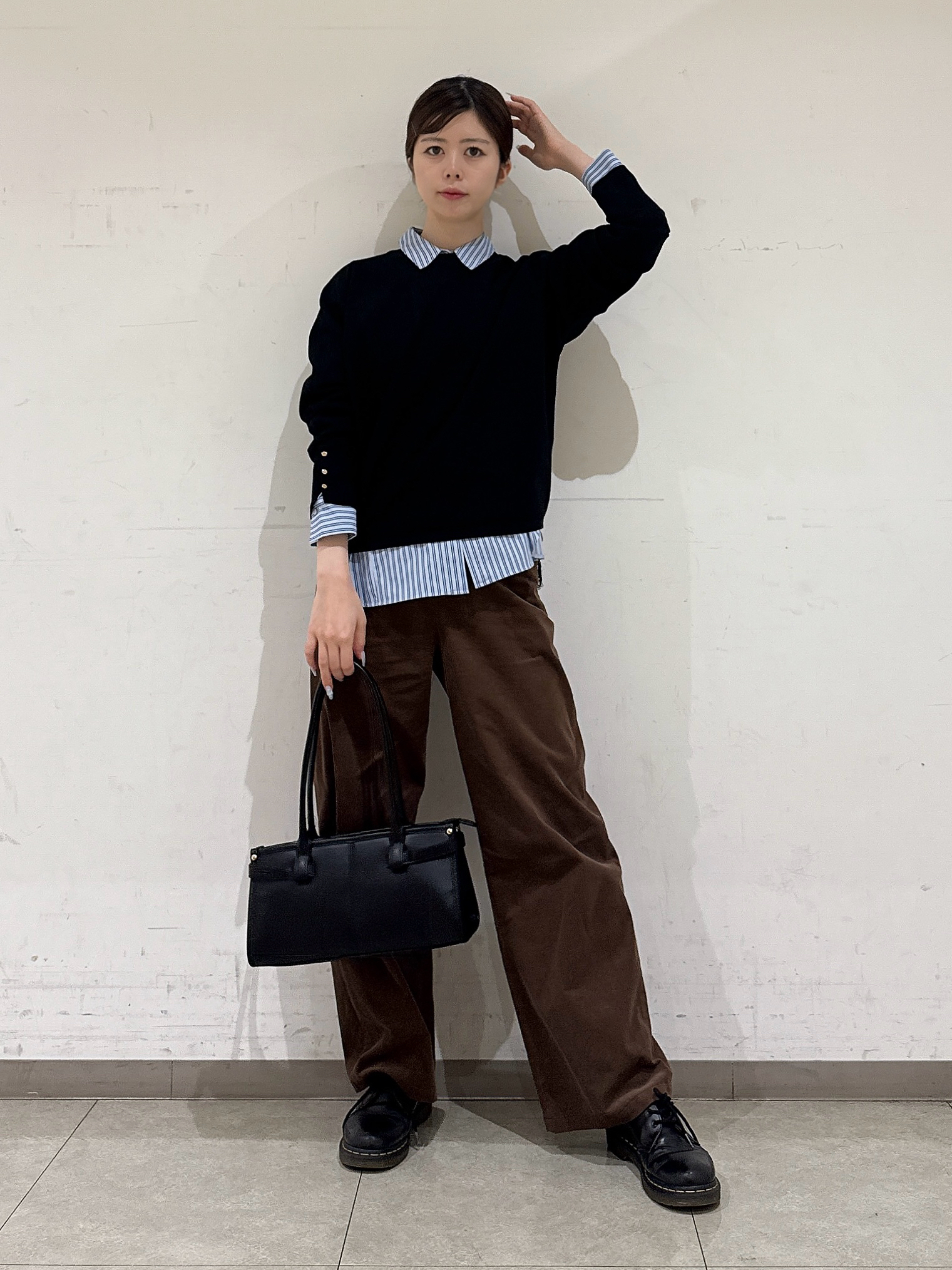 rinaさんの「INDIVI｜【選べる6色／ストレッチ◎】きれいめドルマンスリーブニット」を使ったコーディネート