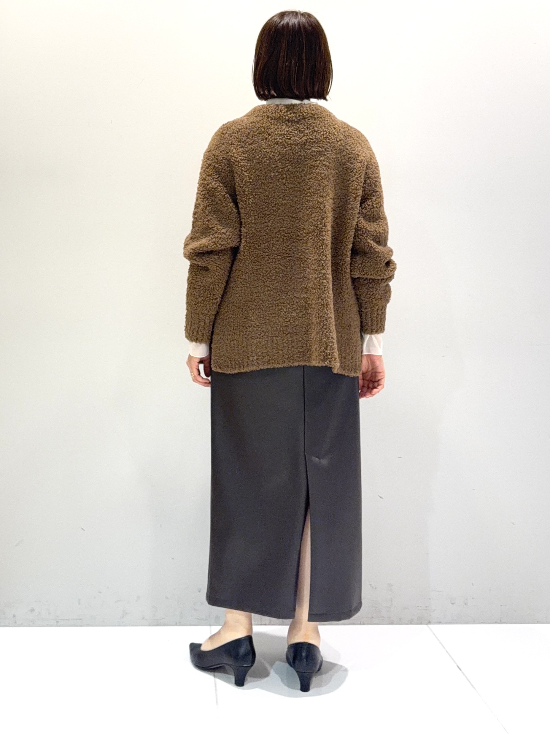 murayamaさんの「INDIVI｜【レイヤード／袖口シアー／日本製】ベロアジャージトップス」を使ったコーディネート