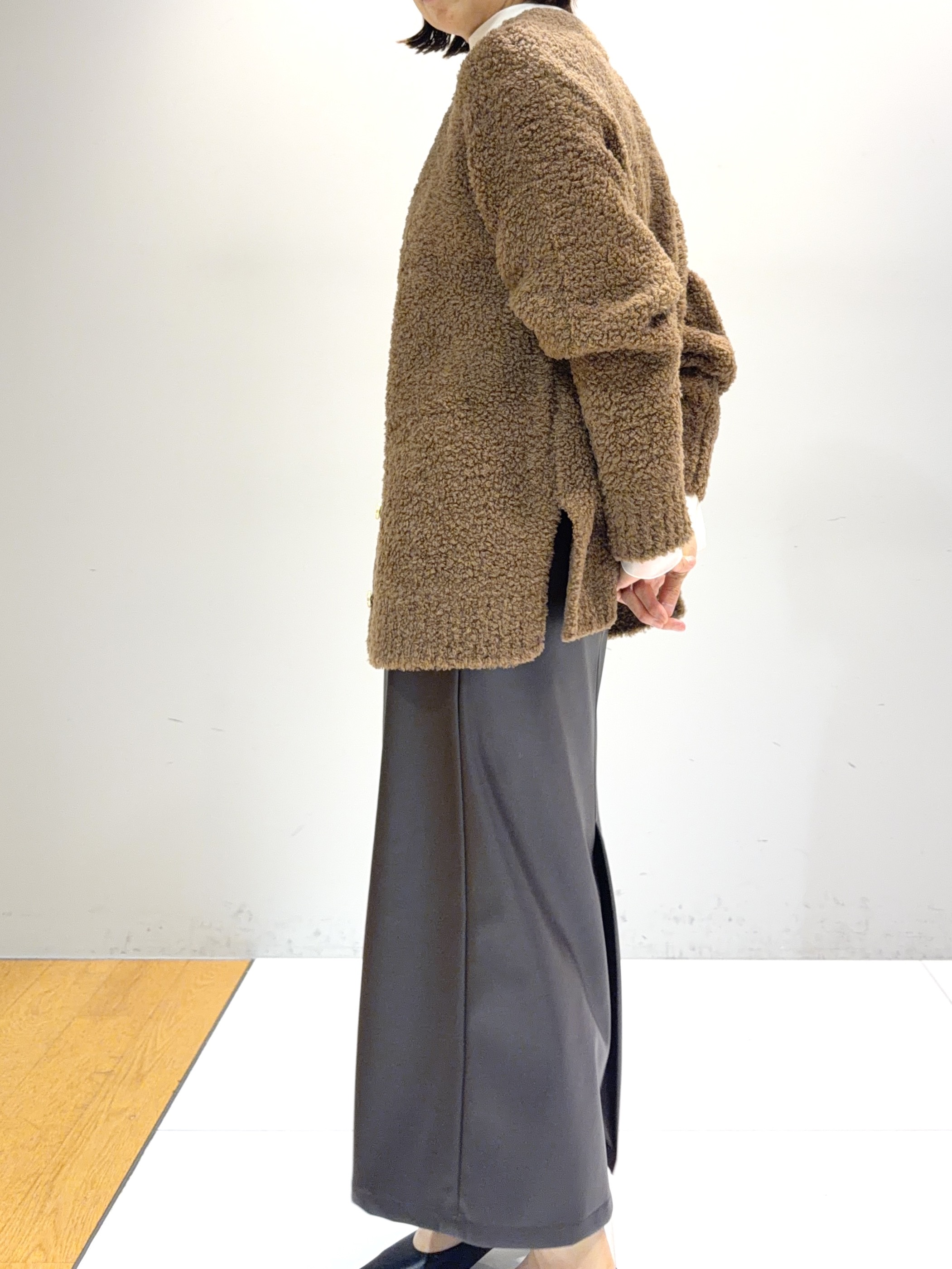 murayamaさんの「INDIVI｜【レイヤード／袖口シアー／日本製】ベロアジャージトップス」を使ったコーディネート