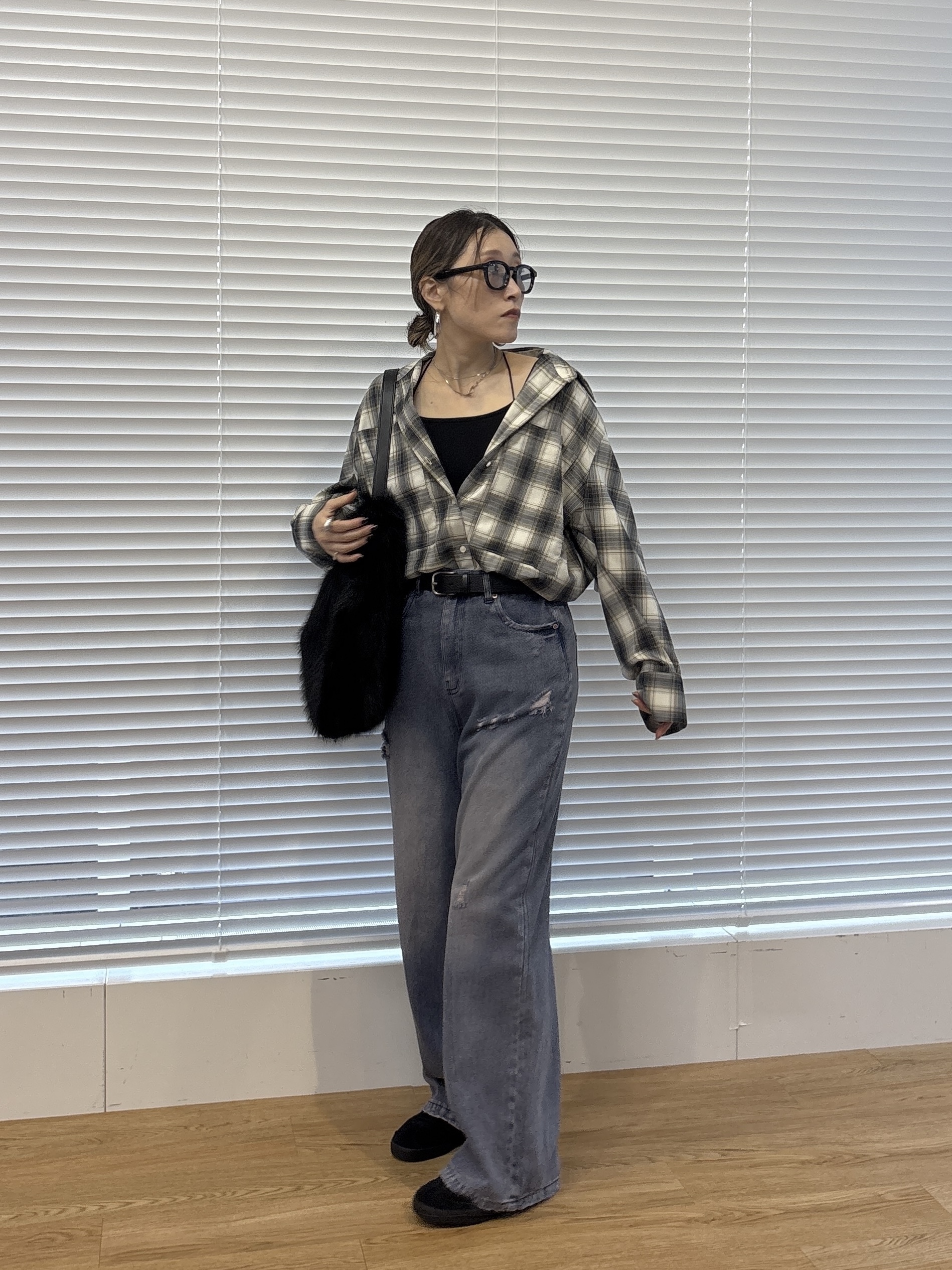 kotakiさんの「INDIVI｜タイムレスフォルムシャツ【LIVE紹介／上枝みどりさん着用】」を使ったコーディネート
