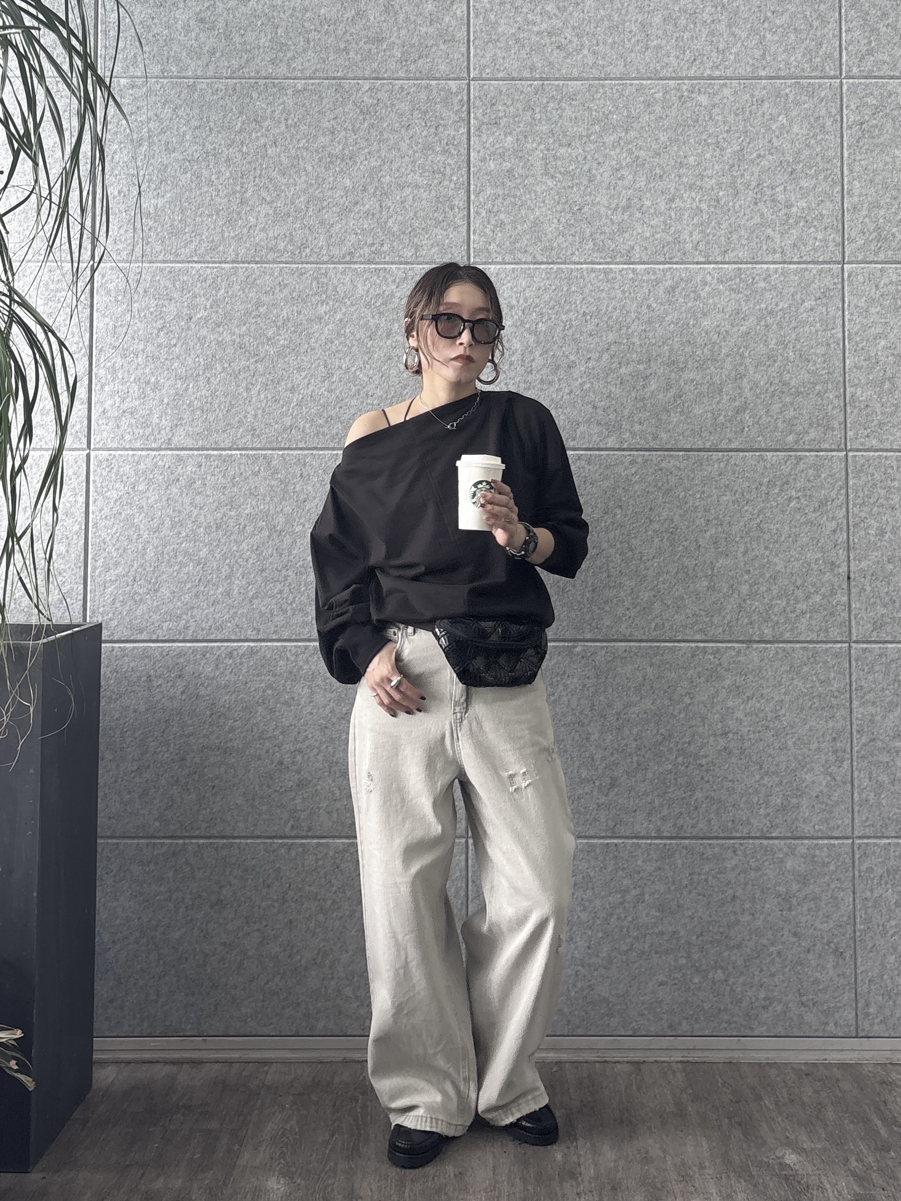 kotakiさんの「INDIVI｜裏毛オフショルカットソー」を使ったコーディネート