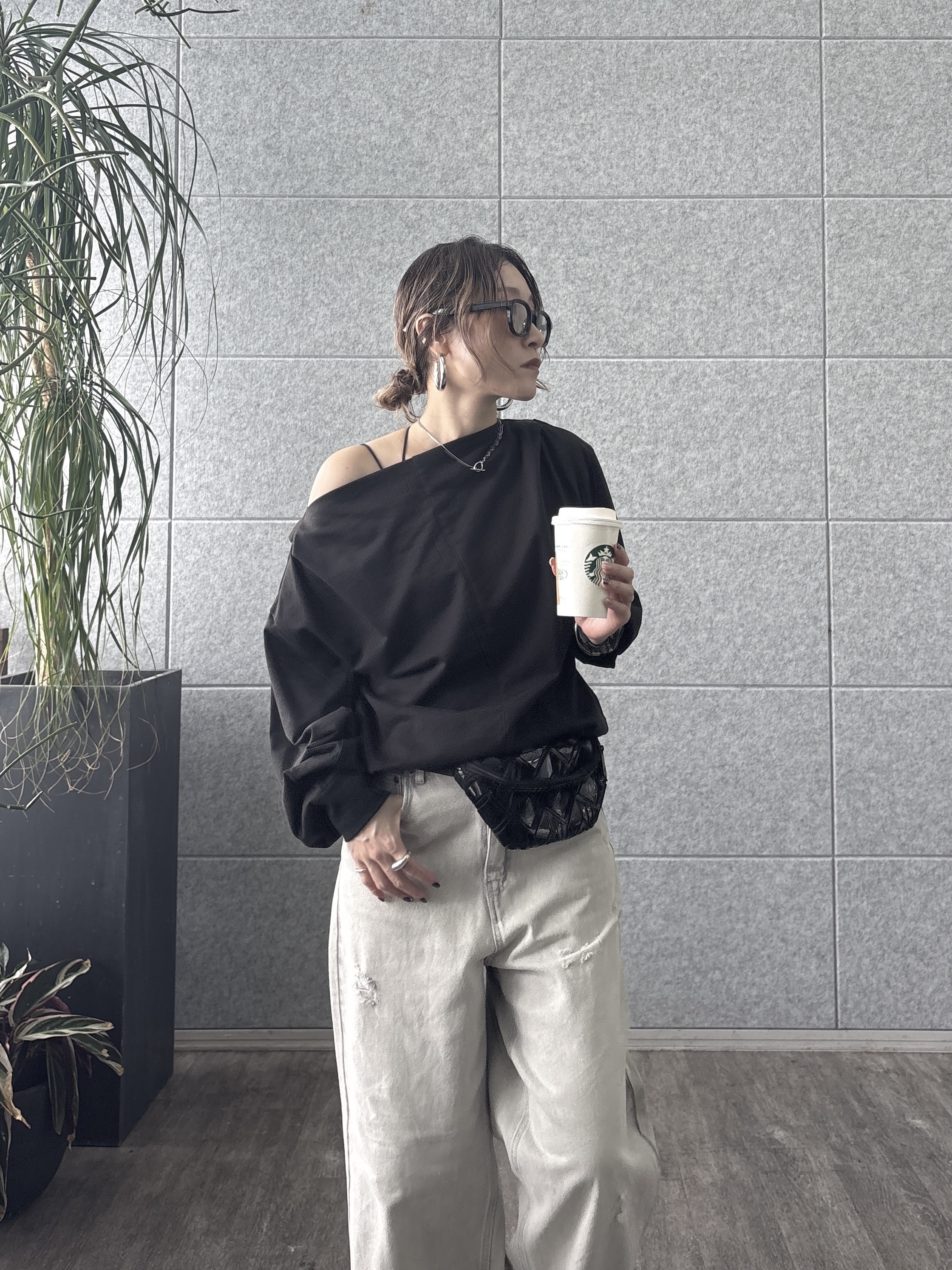 kotakiさんの「INDIVI｜裏毛オフショルカットソー」を使ったコーディネート