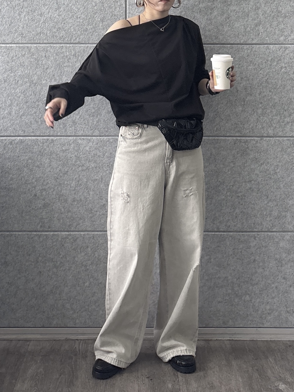 kotakiさんの「INDIVI｜裏毛オフショルカットソー」を使ったコーディネート