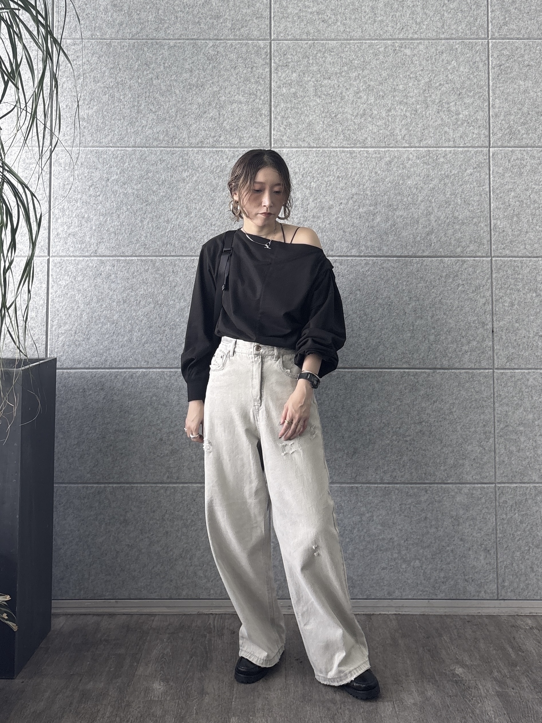 kotakiさんの「INDIVI｜裏毛オフショルカットソー」を使ったコーディネート