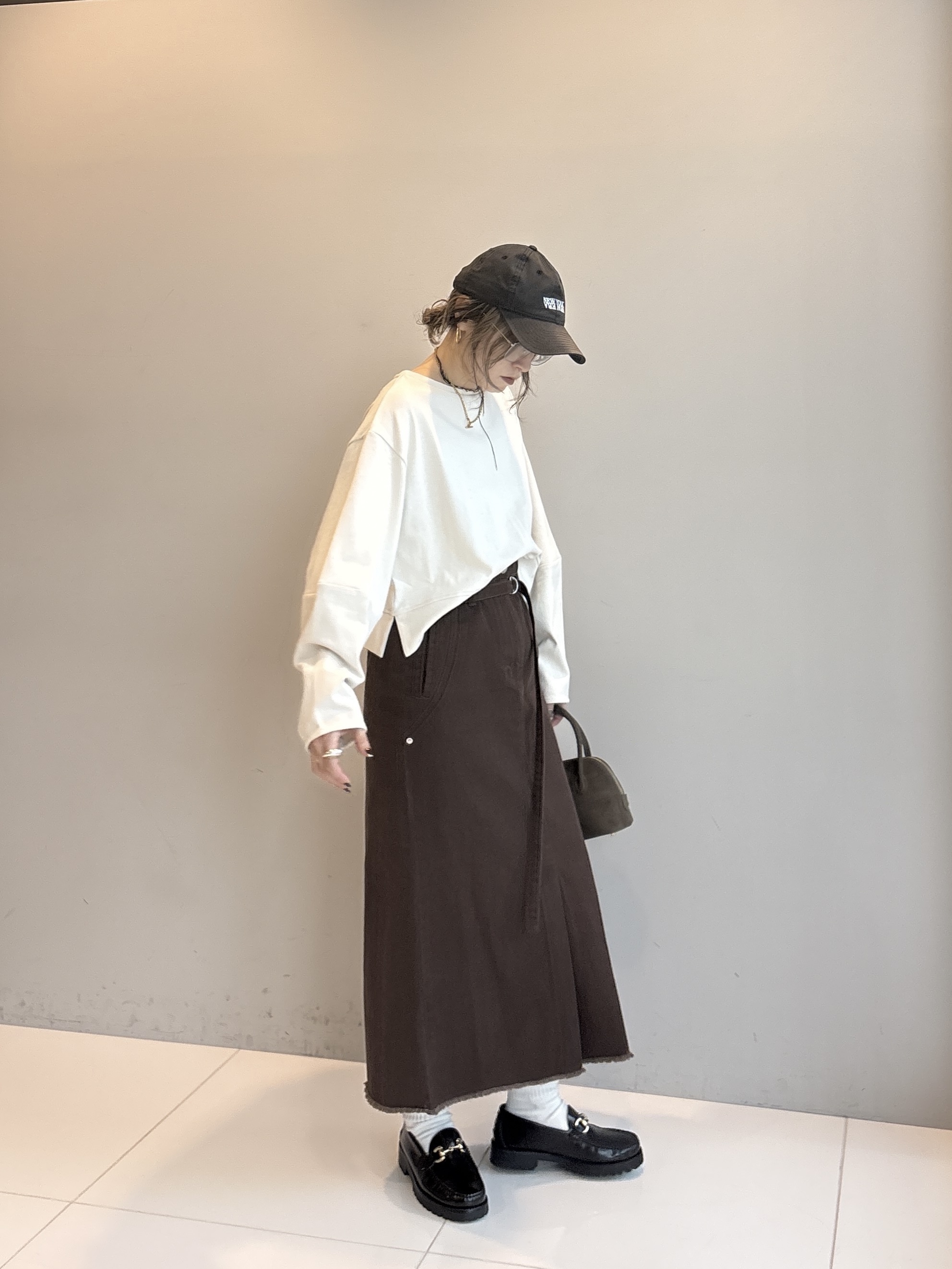 kotakiさんの「INDIVI｜ロングスリーブフォルムカットソー【洗える】」を使ったコーディネート