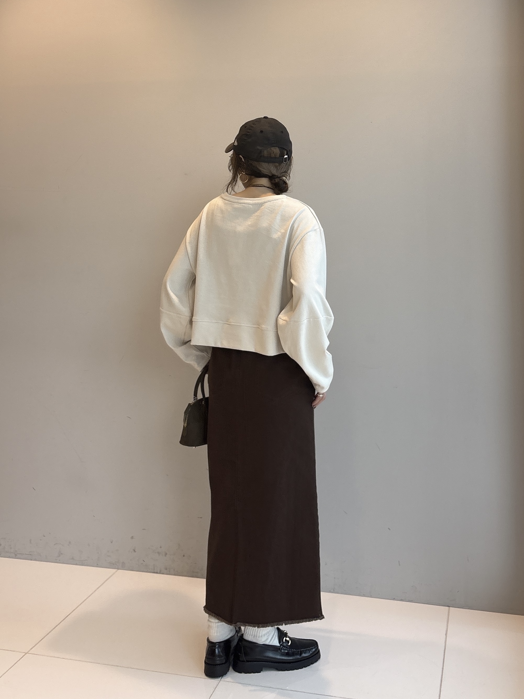 kotakiさんの「INDIVI｜ロングスリーブフォルムカットソー【洗える】」を使ったコーディネート
