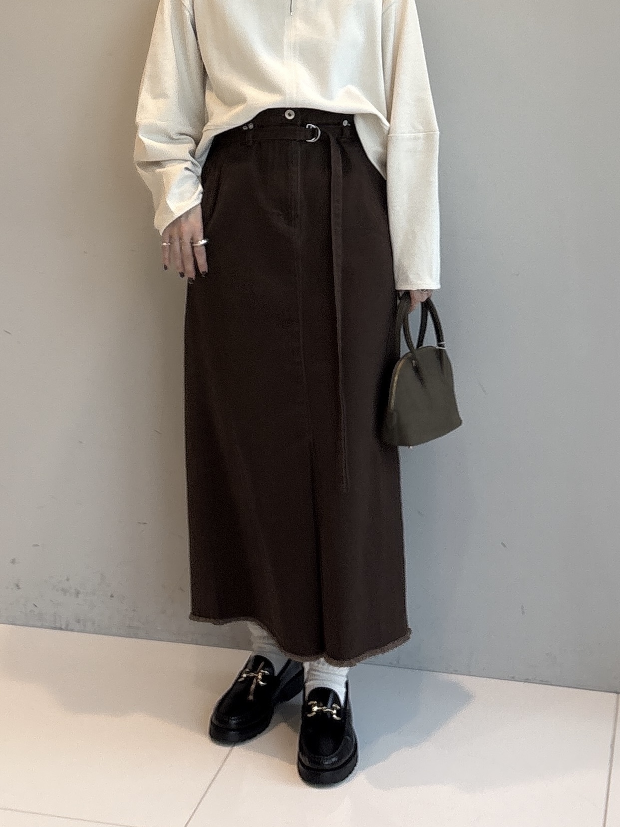 kotakiさんの「INDIVI｜ロングスリーブフォルムカットソー【洗える】」を使ったコーディネート