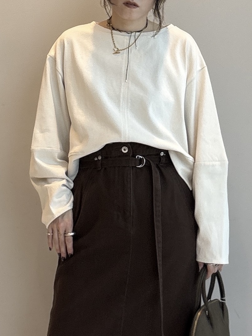 kotakiさんの「INDIVI｜ロングスリーブフォルムカットソー【洗える】」を使ったコーディネート