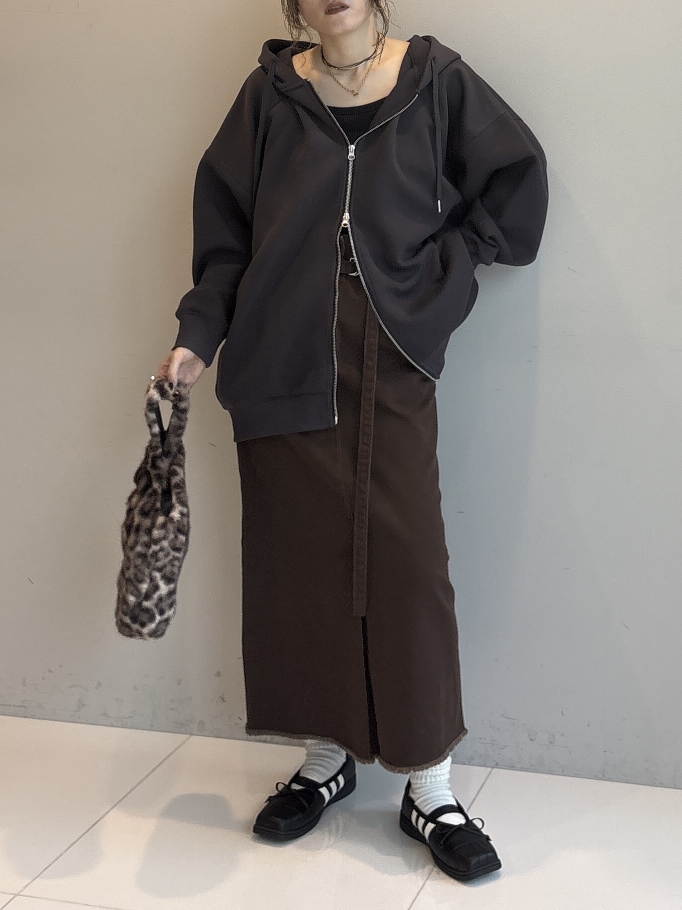 kotakiさんの「INDIVI｜ダンボールパーカー」を使ったコーディネート