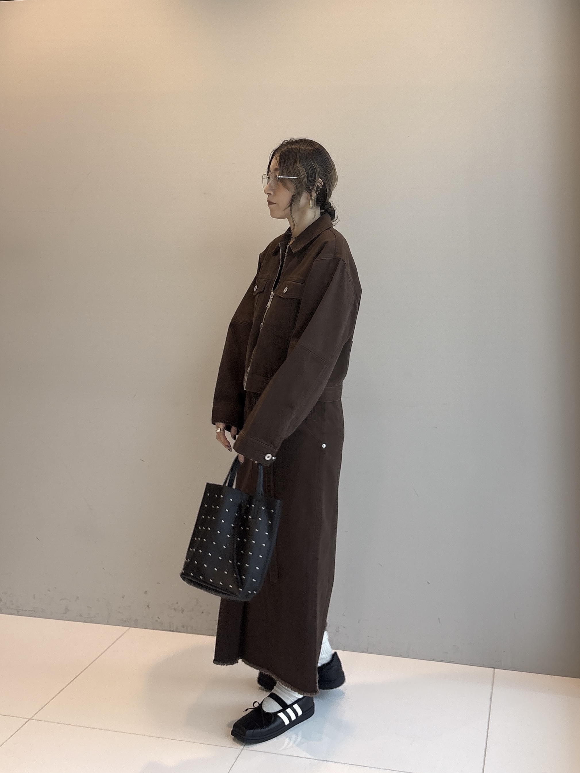 kotakiさんの「INDIVI｜ダブルジップデニムブルゾン【LIVE紹介／上枝みどりさん着用／セットアップ可能】」を使ったコーディネート
